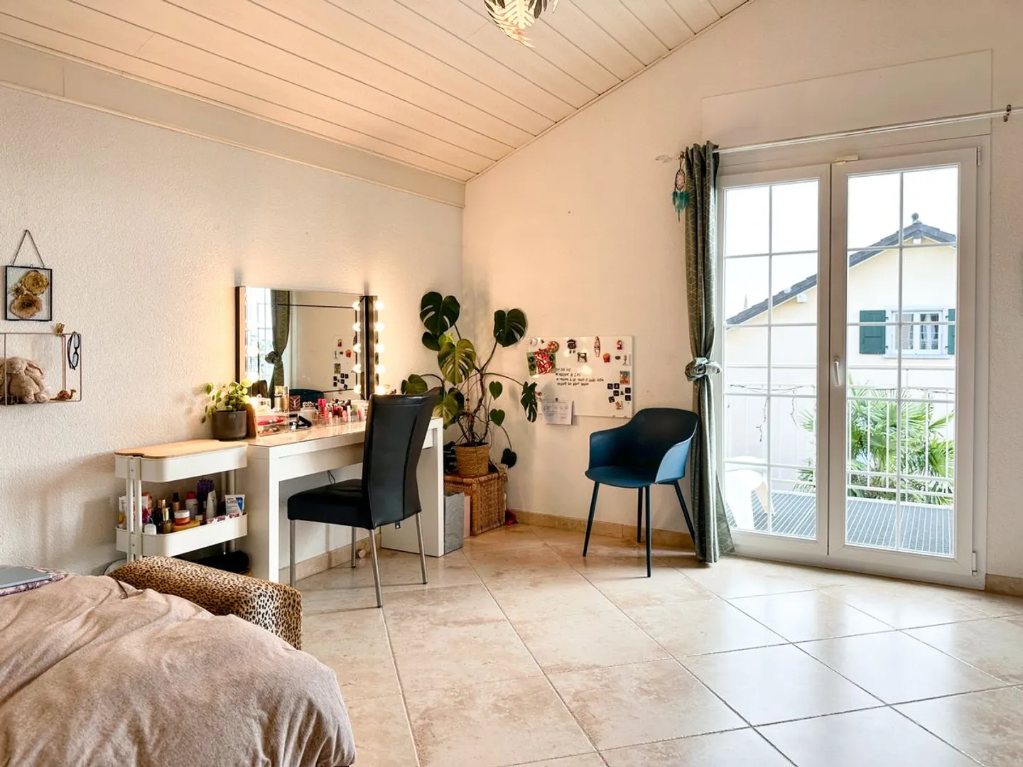 Detached house in the center of Etoy - Photo 4 of 6