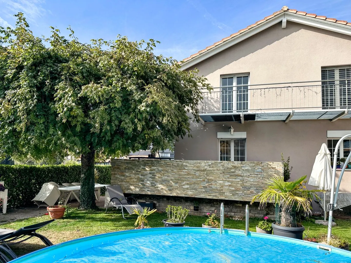 Magnificent detached house in the center of Etoy - Photo 6 of 7