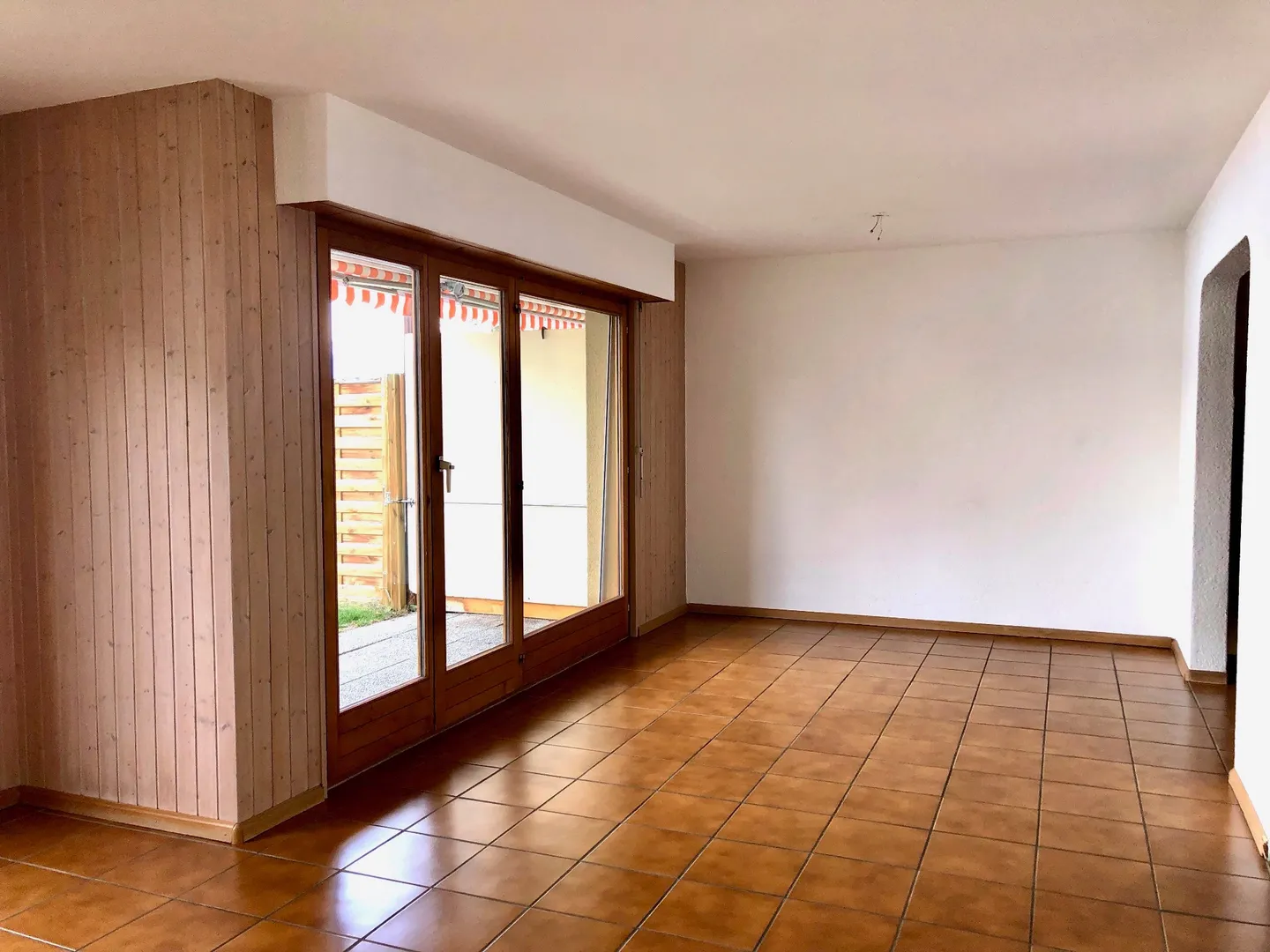 Granois, charmant app. de 3.5 pièces avec terrasse-pelouse - Photo 4 sur 5