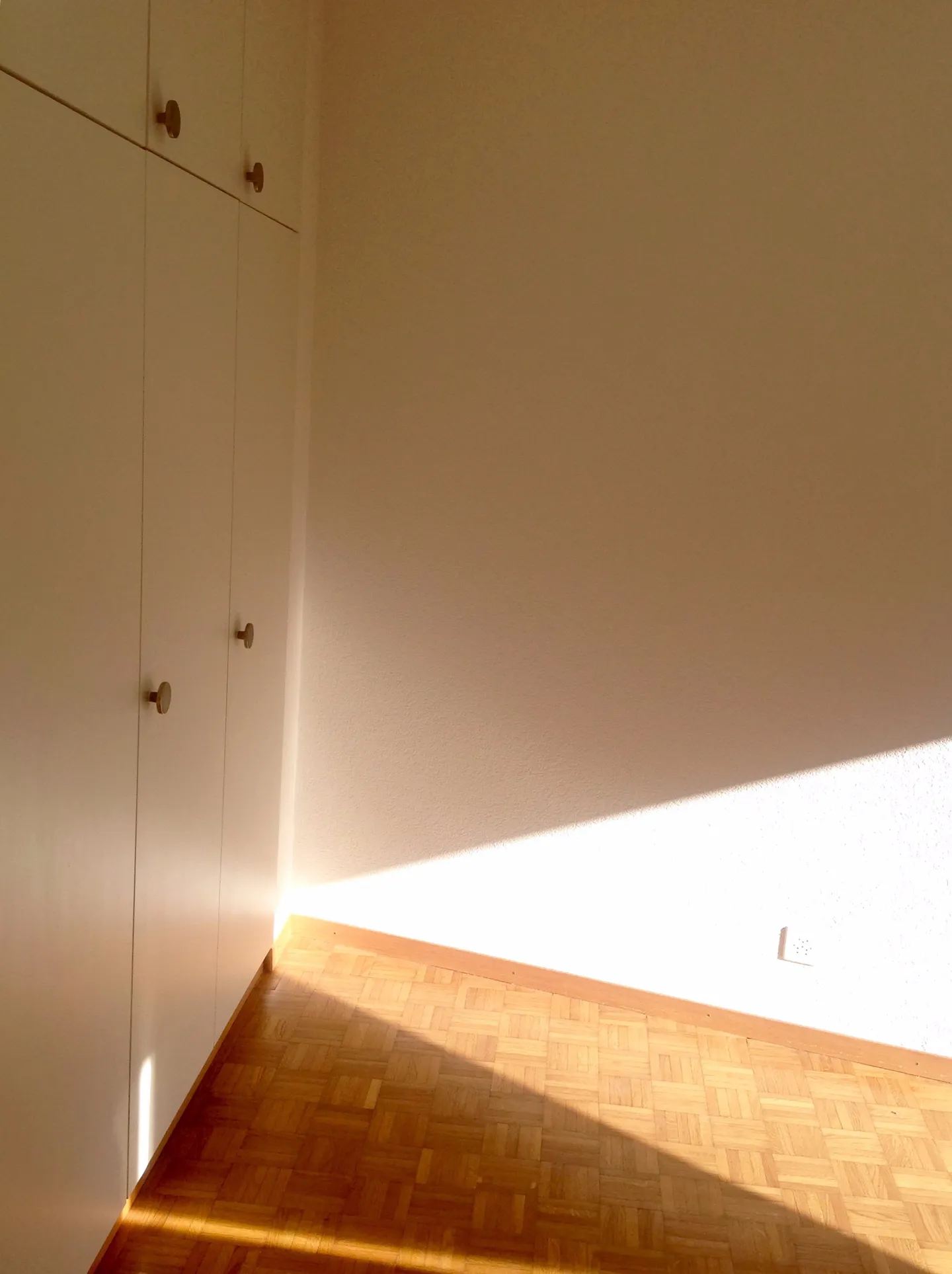 Sion, centre ville, 2 pièces au 2e étage avec balcon sud - Photo 5 sur 6