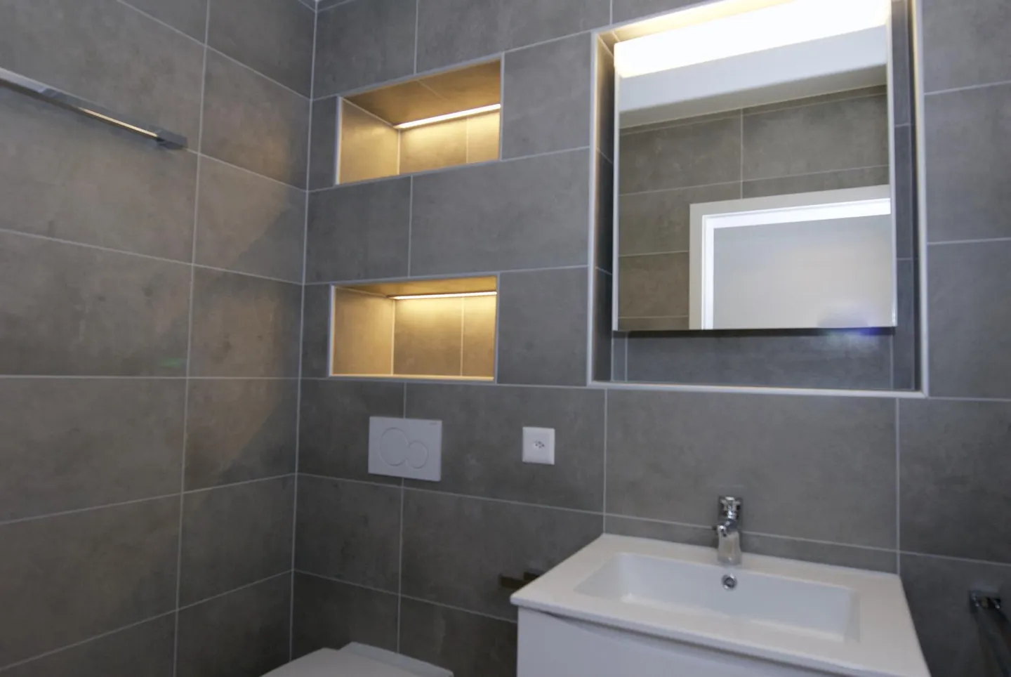 Sion, city center, beautiful 3.5 room apartment - Photo 6 of 7