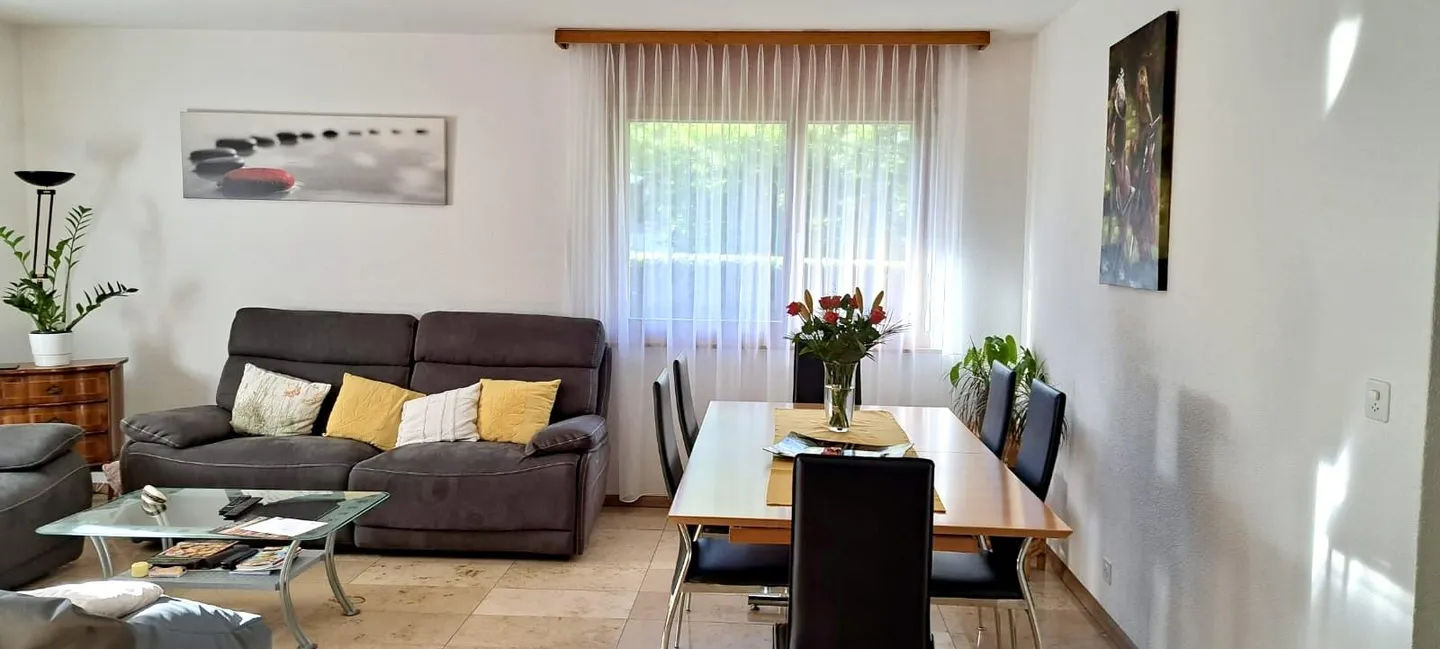 Appartement Charmant avec Jardin - Photo 2 sur 10