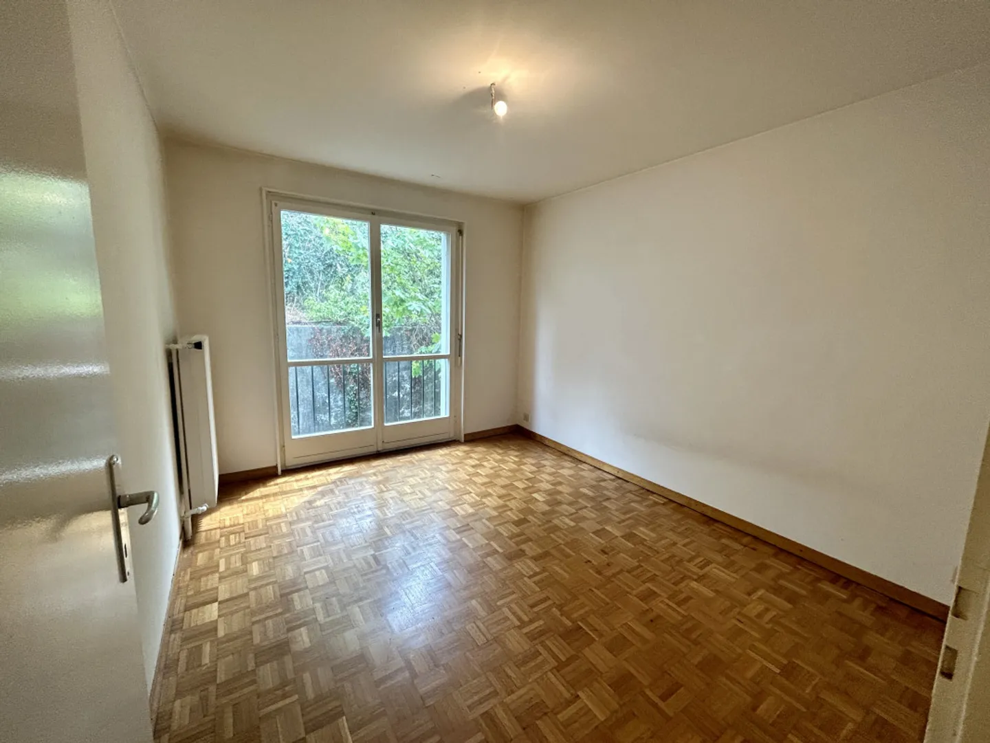 Bright, with storage and balcony - Photo 4 of 6