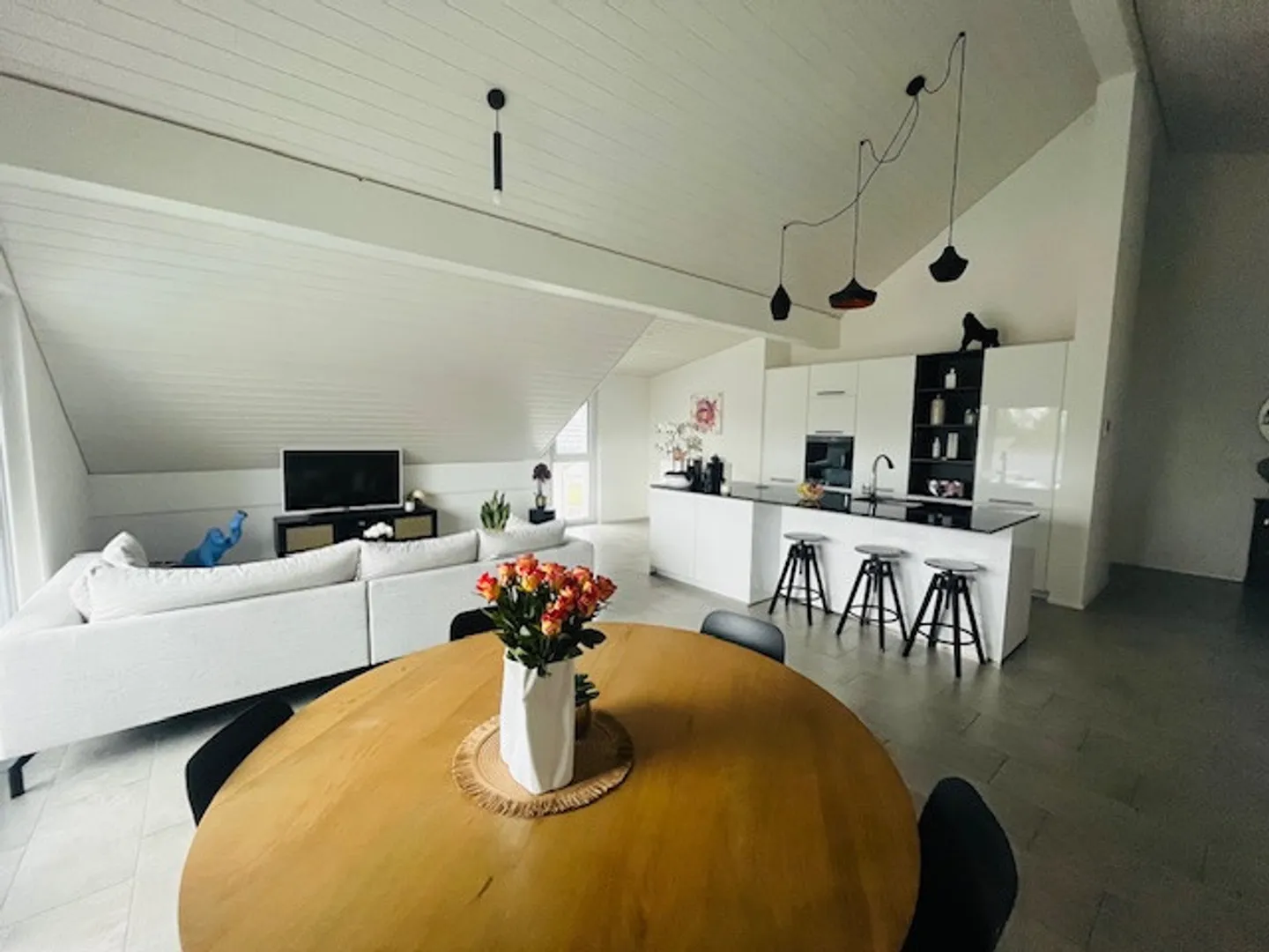 Magnifico - Ultimo piano con balcone coperto - Foto 1 di 6