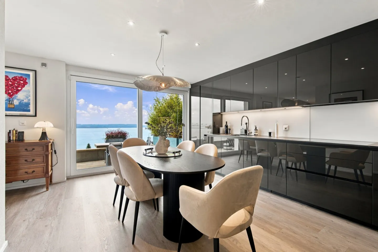 RARE - Atypical and MAGNIFICENT with exceptional location - Photo 2 of 13