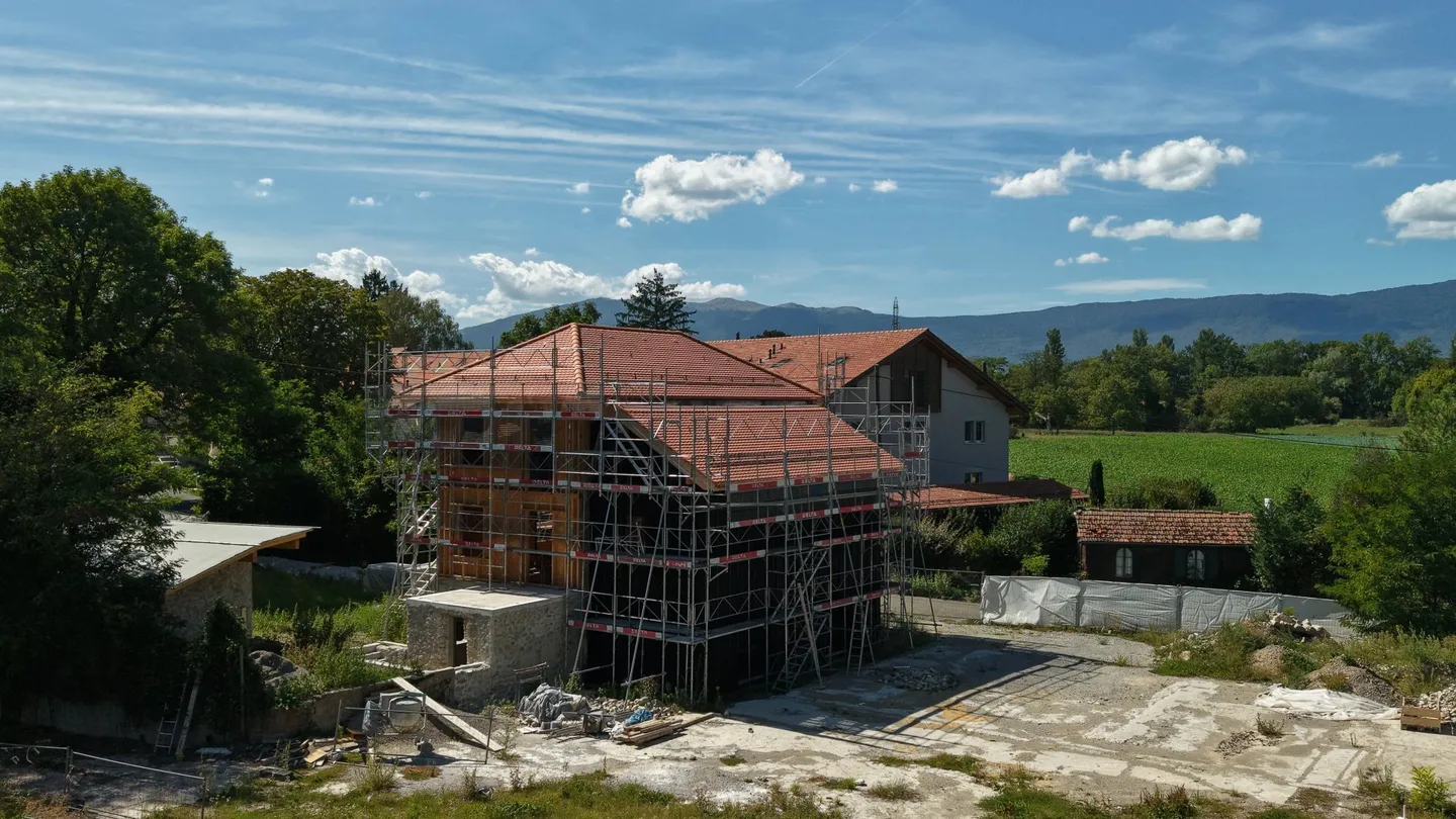 OPEN CONSTRUCTION SITE - SMALL GRAVE - CARTIGNY - Photo 2 of 13
