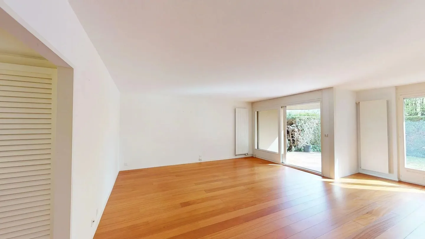 CASATAX exclusivement : Charmant appartement de 3 pièces avec grand jardin ! - Photo 4 sur 10