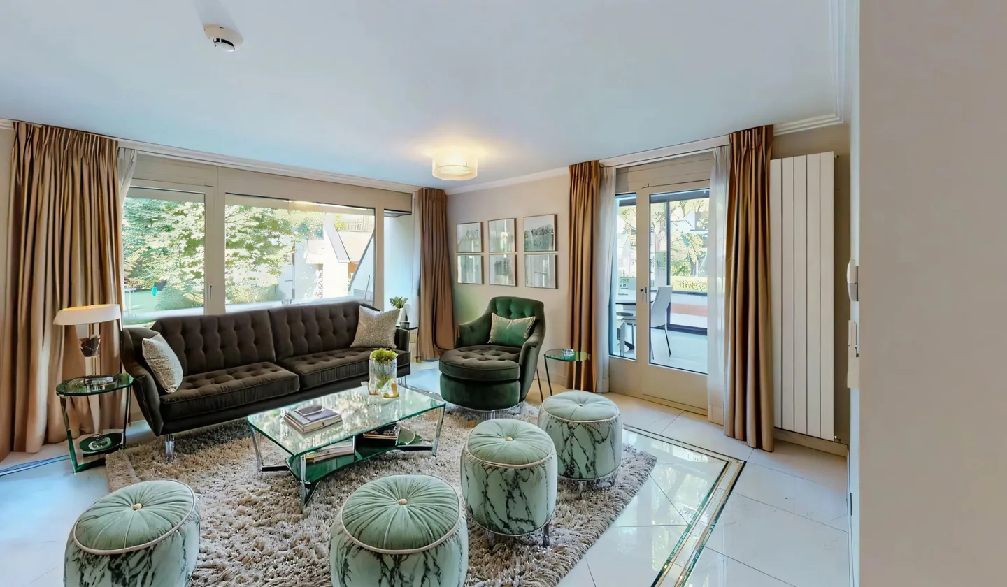 Außergewöhnliches Duplex-Attikawohnung mit Panoramaterrassen und privatem Park - Foto 3 von 13