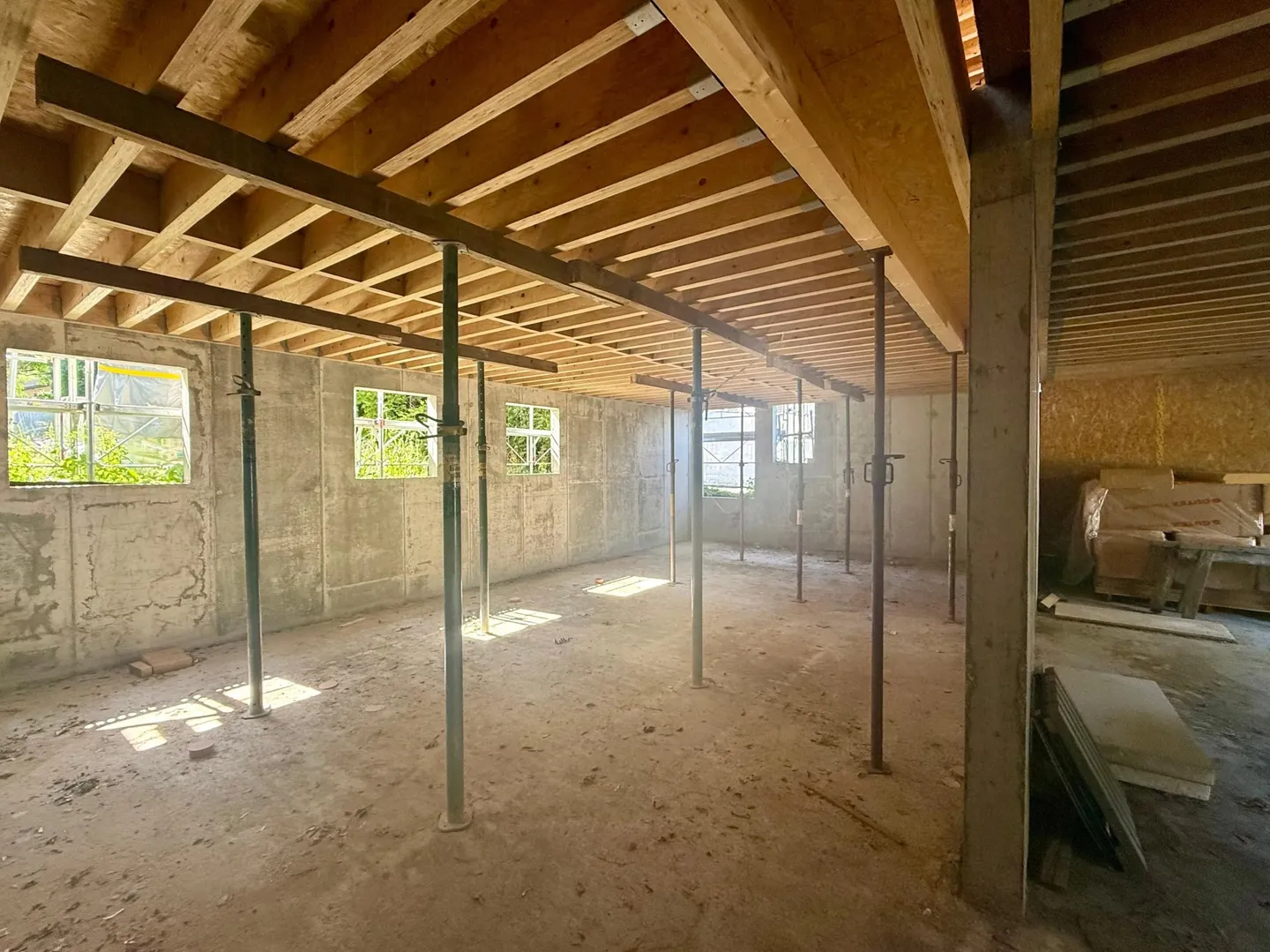 OPEN CONSTRUCTION SITE - SMALL GRAVE - CARTIGNY - Photo 5 of 13