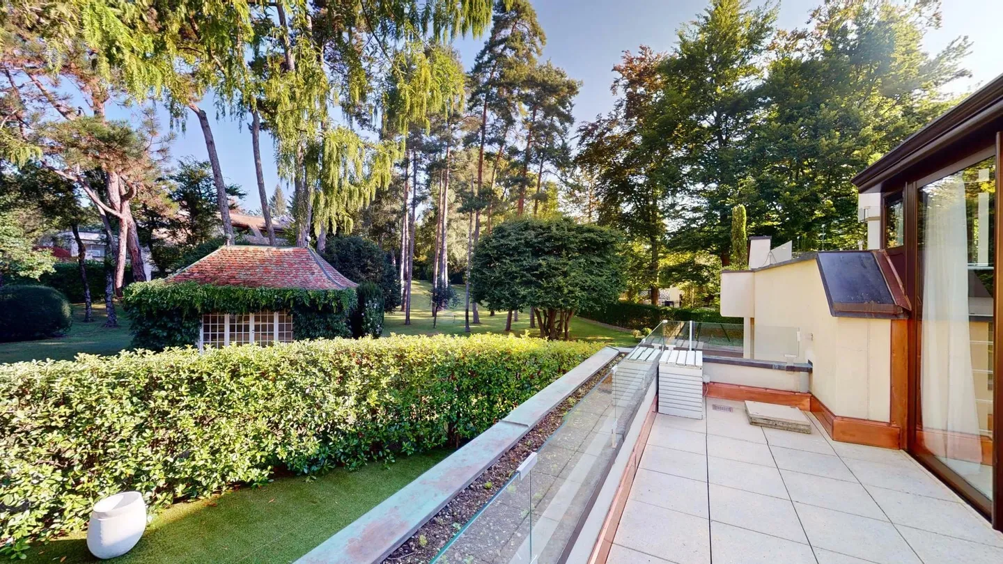 Außergewöhnliches Duplex-Attikawohnung mit Panoramaterrassen und privatem Park - Foto 5 von 13