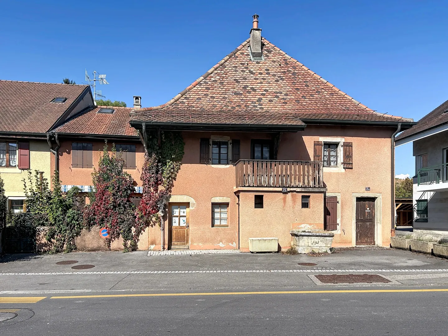 MEINIER - SET OF THREE VILLAGE HOUSES TO RENOVATE - Photo 7 of 7