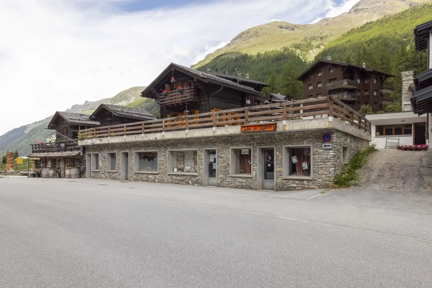 Locale commerciale in vendita – 46 m² – Centro di Zinal - Foto 2 di 8