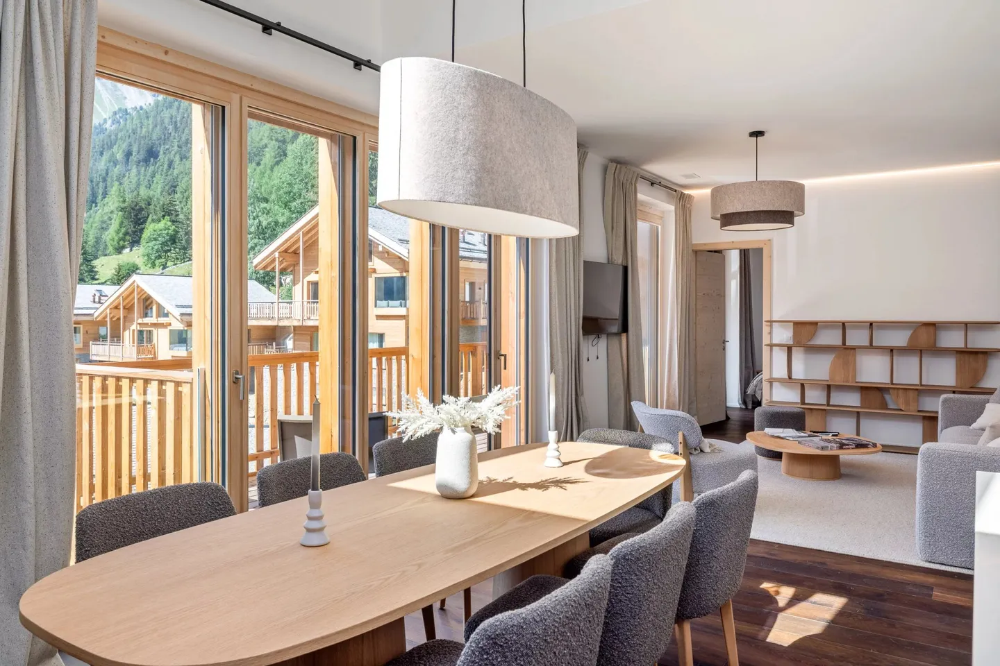 GRIMENTZ - GUERNERES EXCLUSIVE LODGE - THE RESIDENCE WITH EXCLUSIVE SERVICES! - Photo 5 of 13