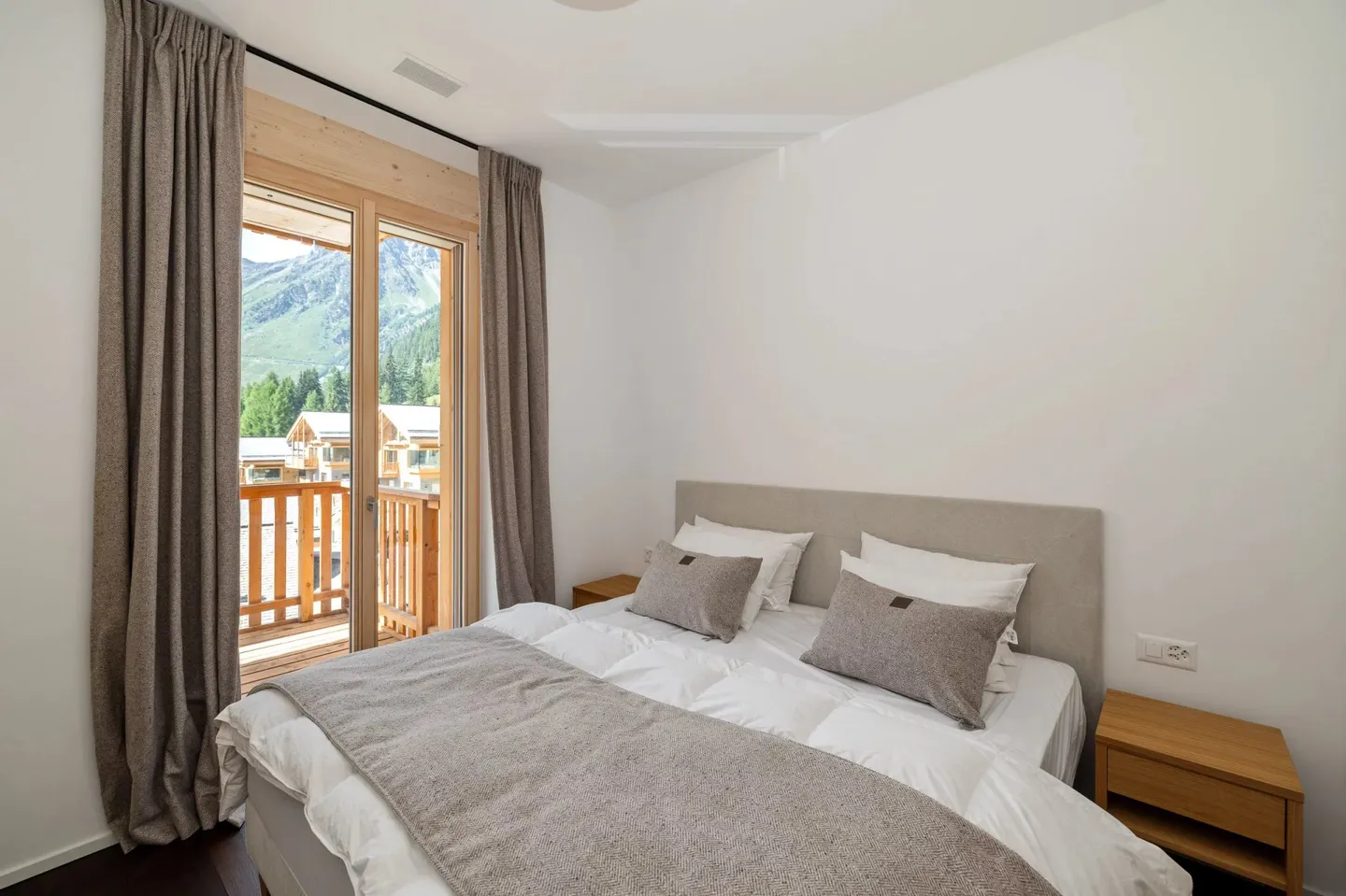 GRIMENTZ - GUERNERES EXCLUSIVE LODGE - THE RESIDENCE WITH EXCLUSIVE SERVICES! - Photo 10 of 13