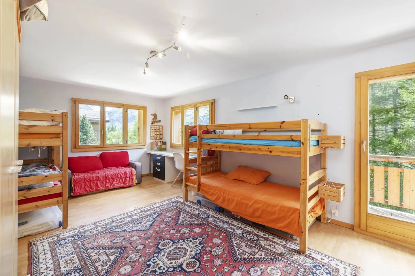 Chalet Evêque – Un Havre ensoleillé face aux Sommets - Foto 11 von 13