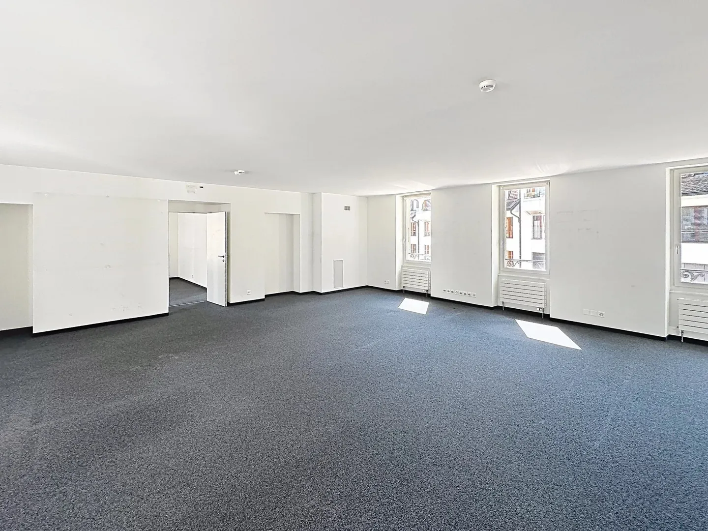 Uffici eccezionali di 1.250 m² nel cuore di Nyon - Foto 8 di 11