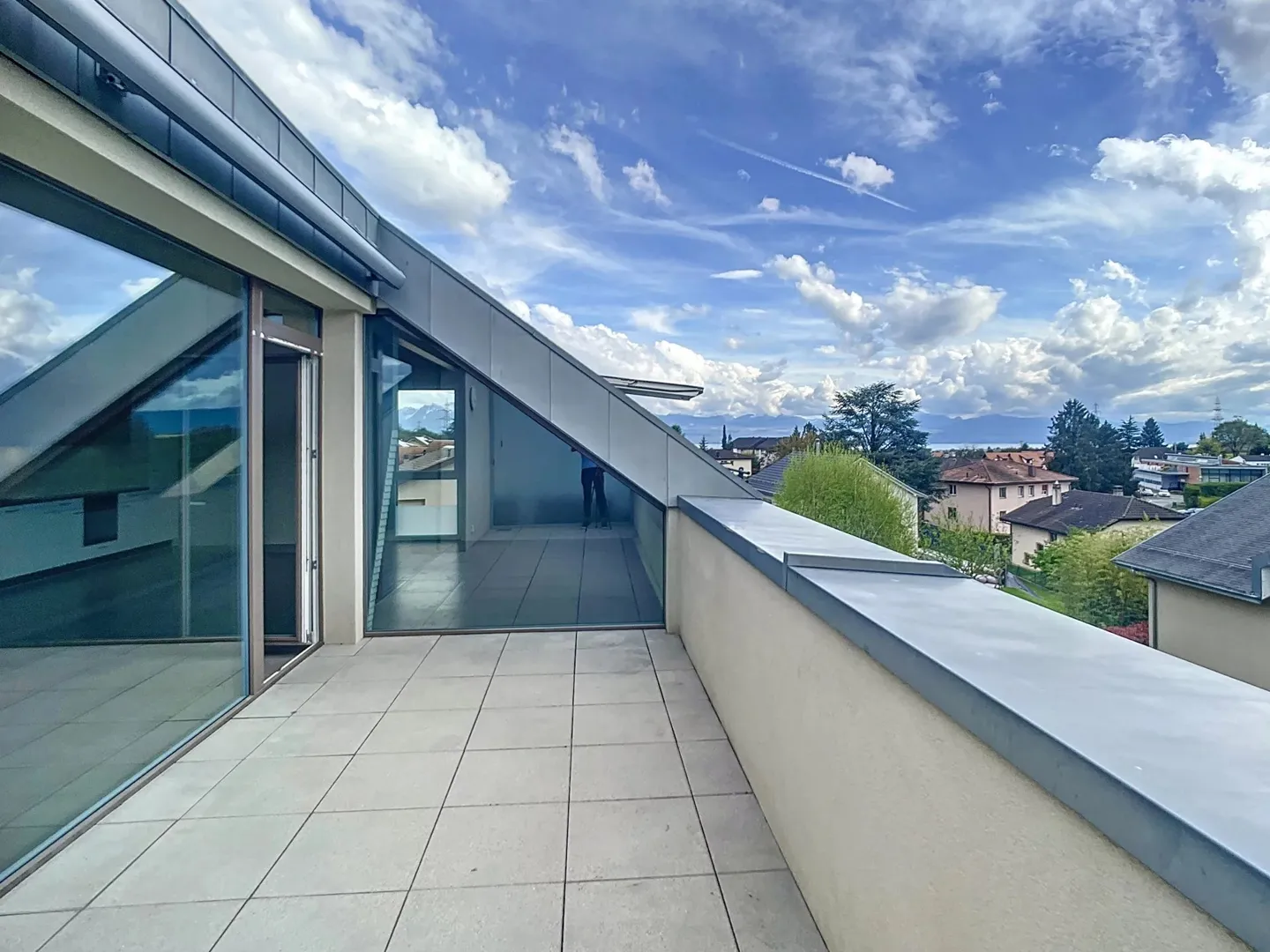 Attique de 103 m2 avec grand balcon - Photo 2 sur 11