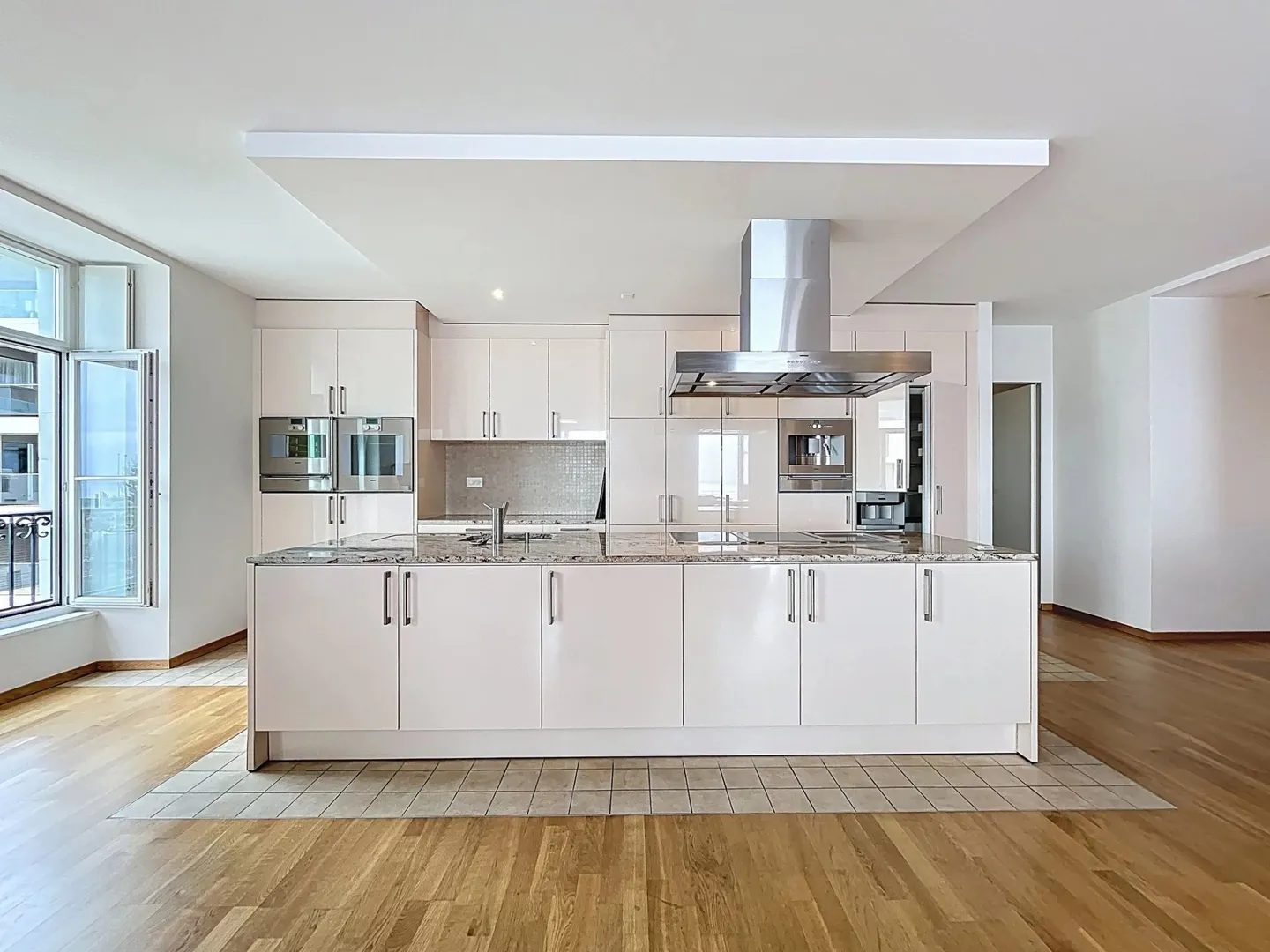 Elegante appartamento di 4,5 locali nella storica Residenza Nazionale di Montreux - Foto 8 di 13