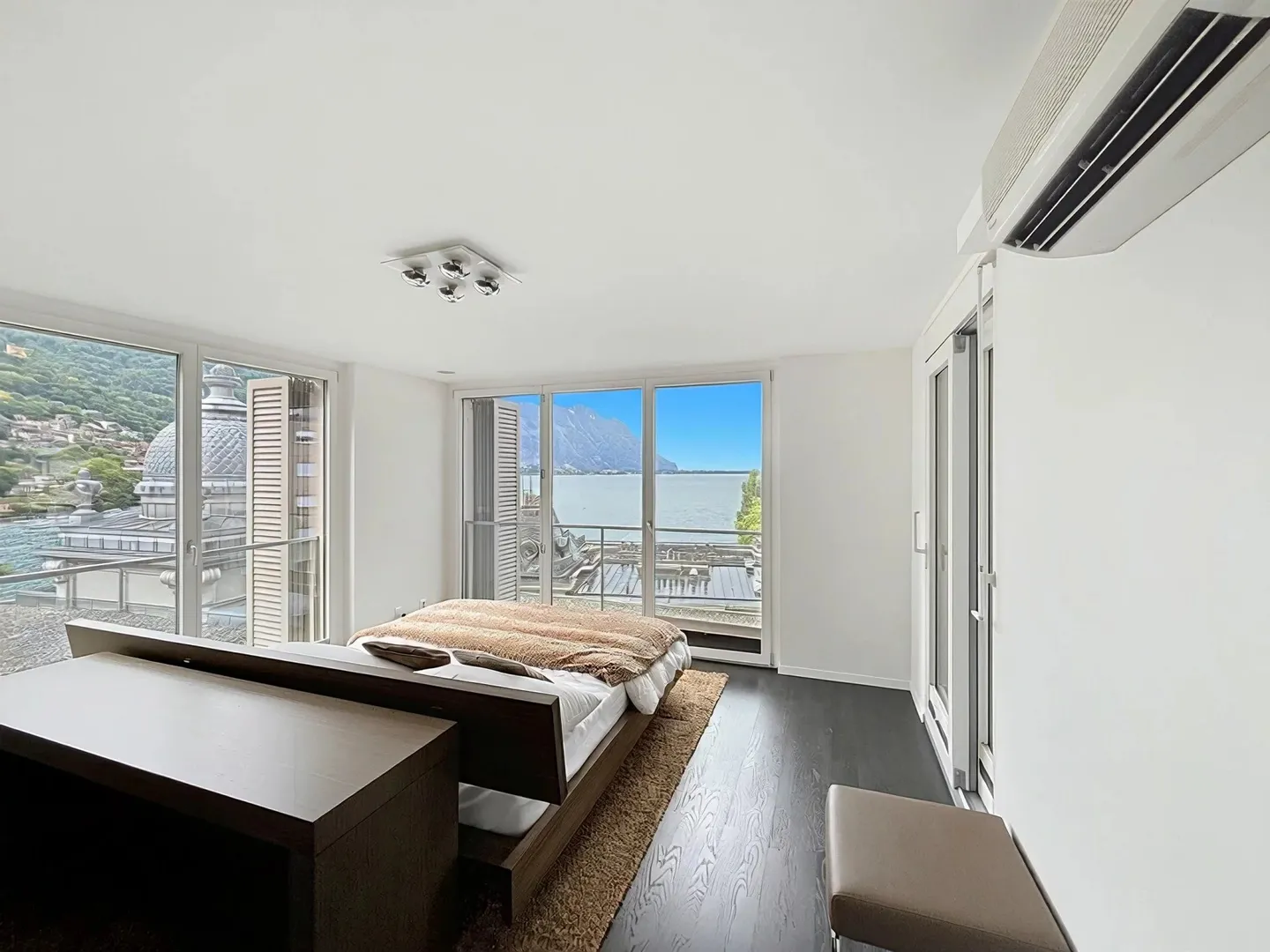 Appartement de Luxe avec Vue sur le Lac - Photo 12 sur 13