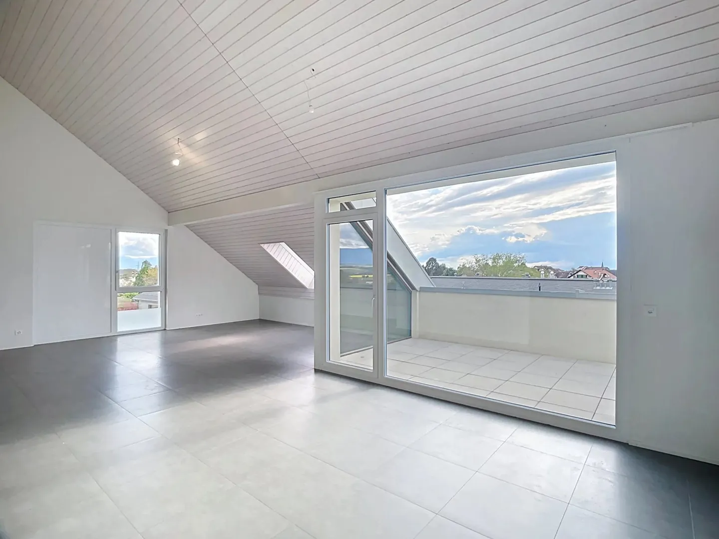 Attique de 103 m2 avec grand balcon - Photo 1 sur 11