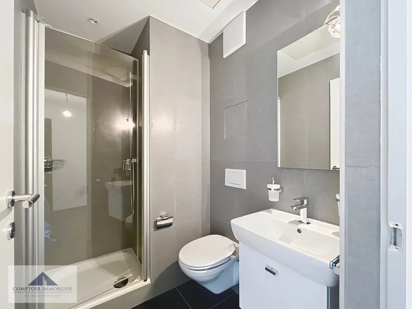 Elegante 5-Zimmer-Wohnung mit Panoramablick - Foto 7 von 13