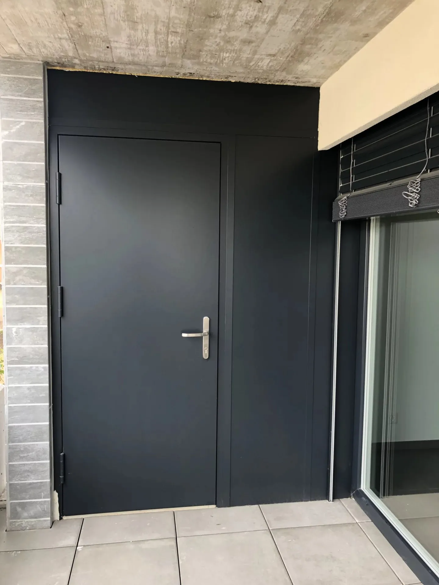 Schöne zeitgenössische 3,5-Zimmer-Wohnung mit Balkon - Foto 11 von 11