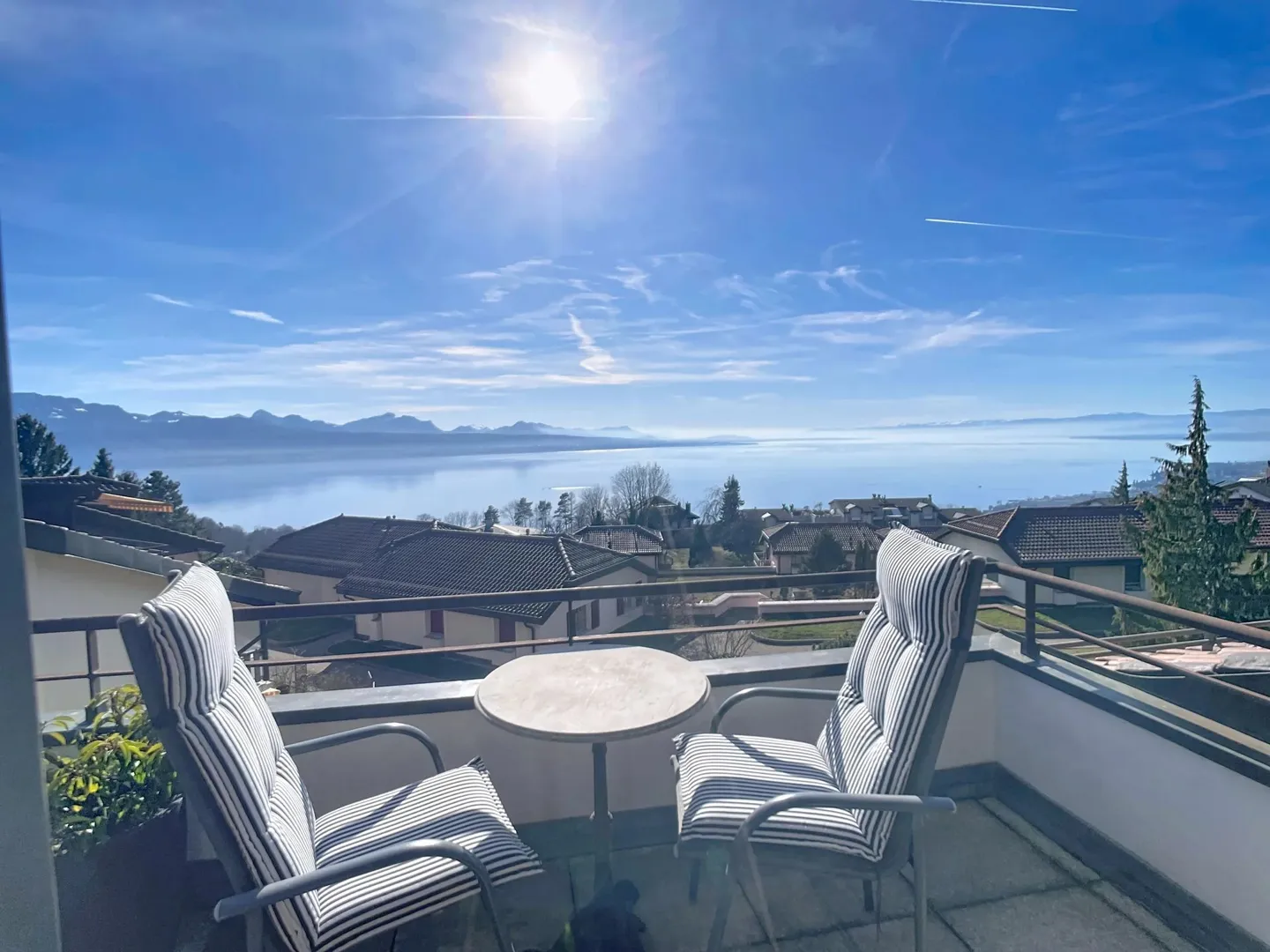 Penthouse apartment of 135 m² with stunning views of Lake Geneva - Photo 12 of 13
