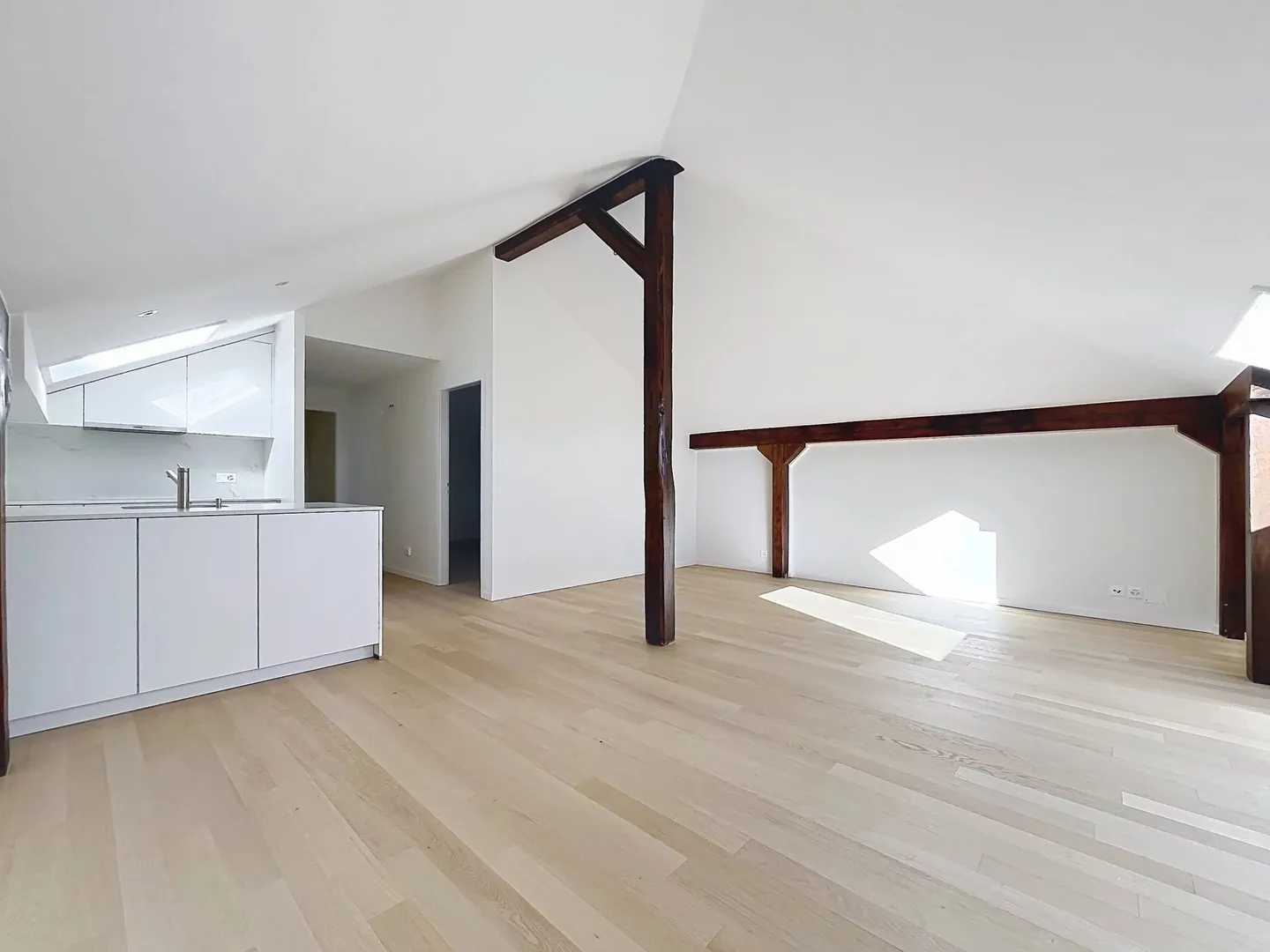 Élégant appartement de 2.5 pièces entièrement rénové - Photo 10 sur 13