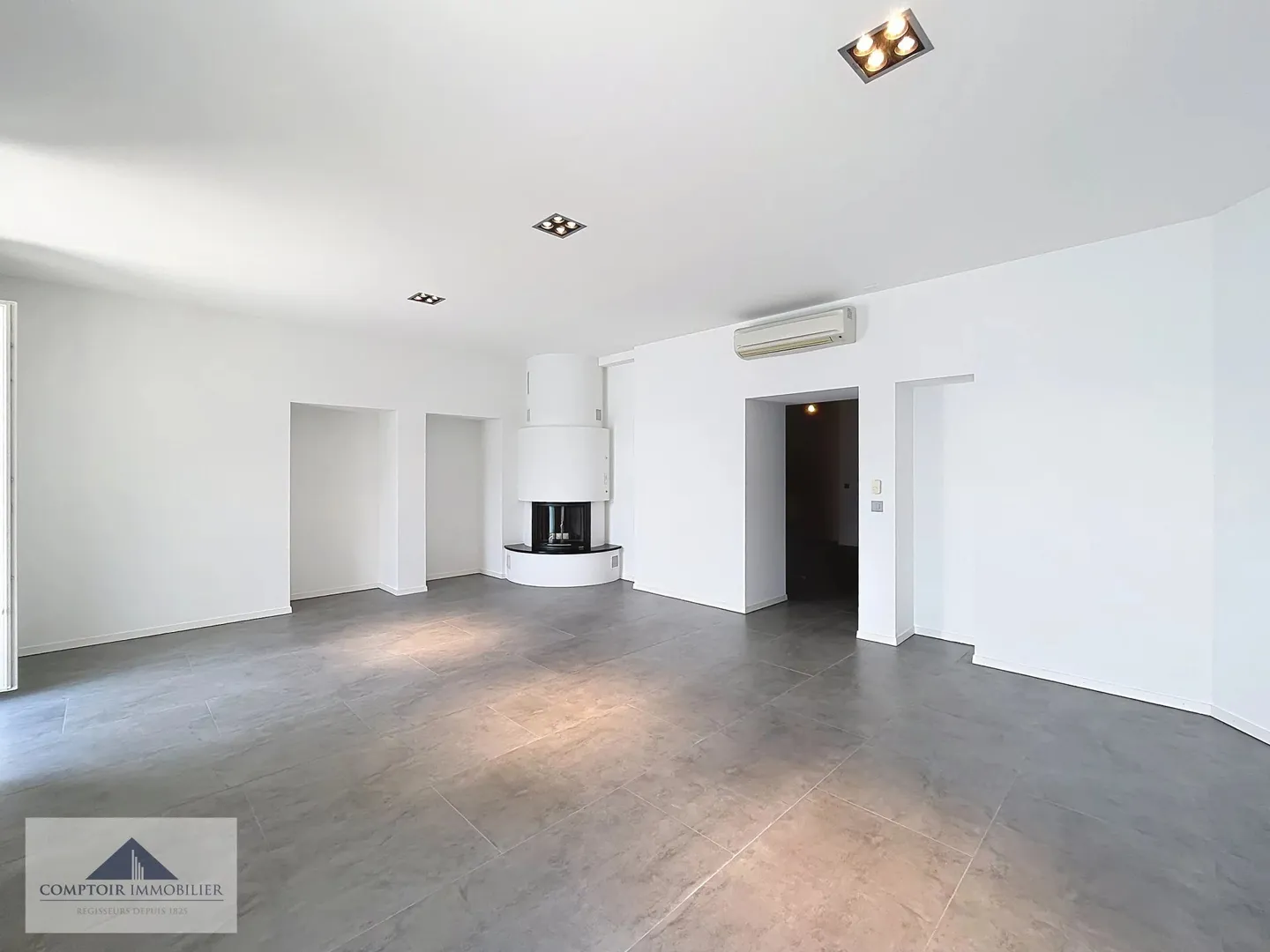Elegante 5-Zimmer-Wohnung mit Panoramablick - Foto 3 von 13
