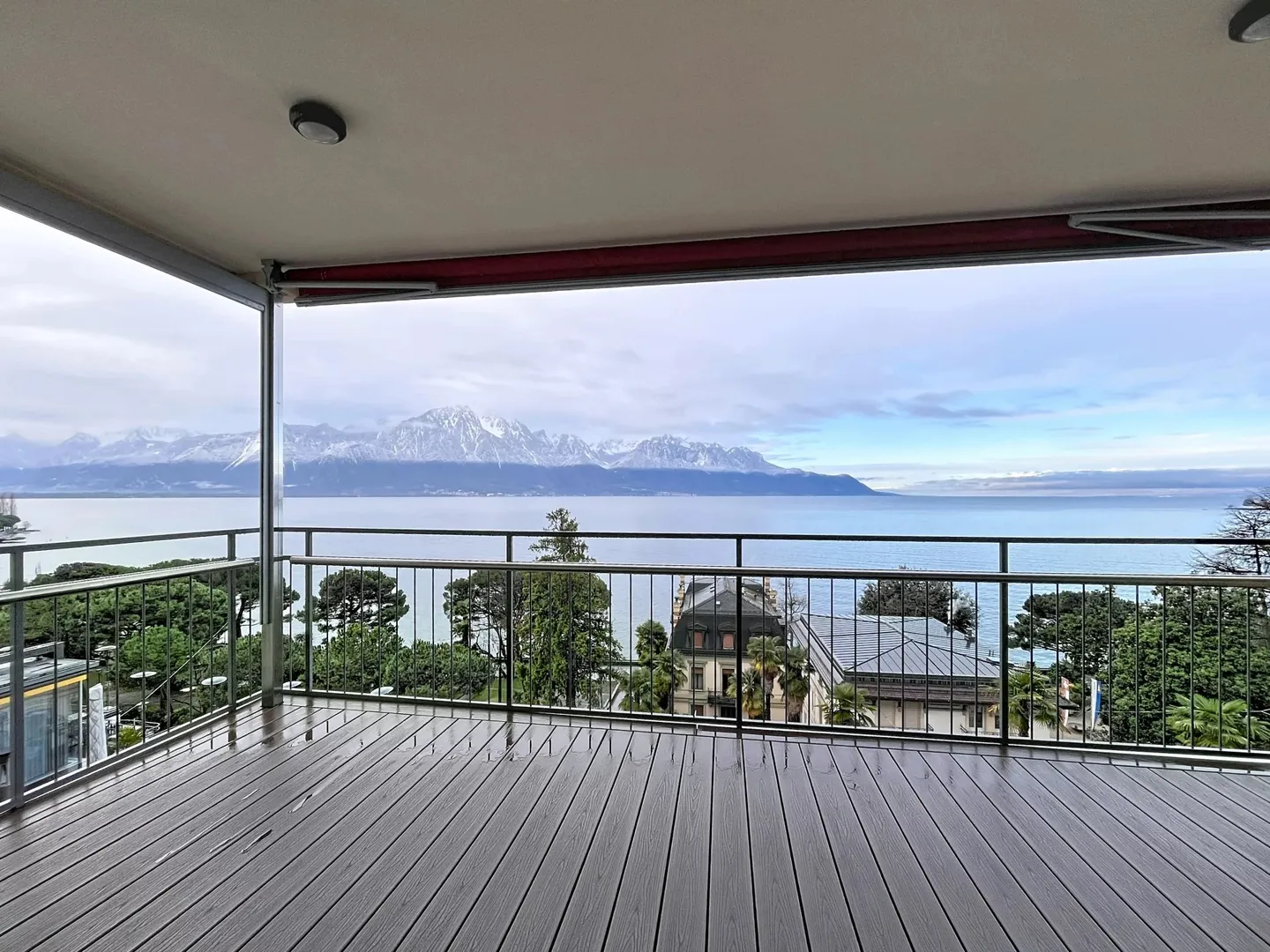 Appartement avec vue sur le lac - Photo 1 sur 13