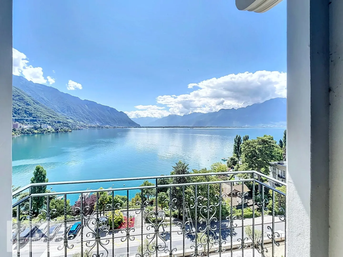 Elegante 5-Zimmer-Wohnung mit Panoramablick - Foto 2 von 13