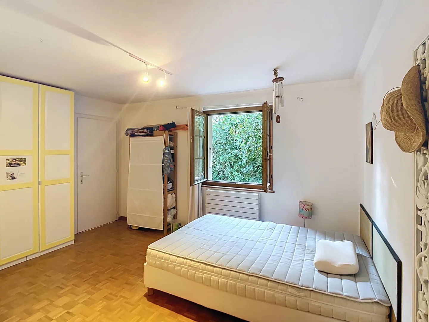 Apartment with garden and lake view - In absolute calm - Photo 9 of 10