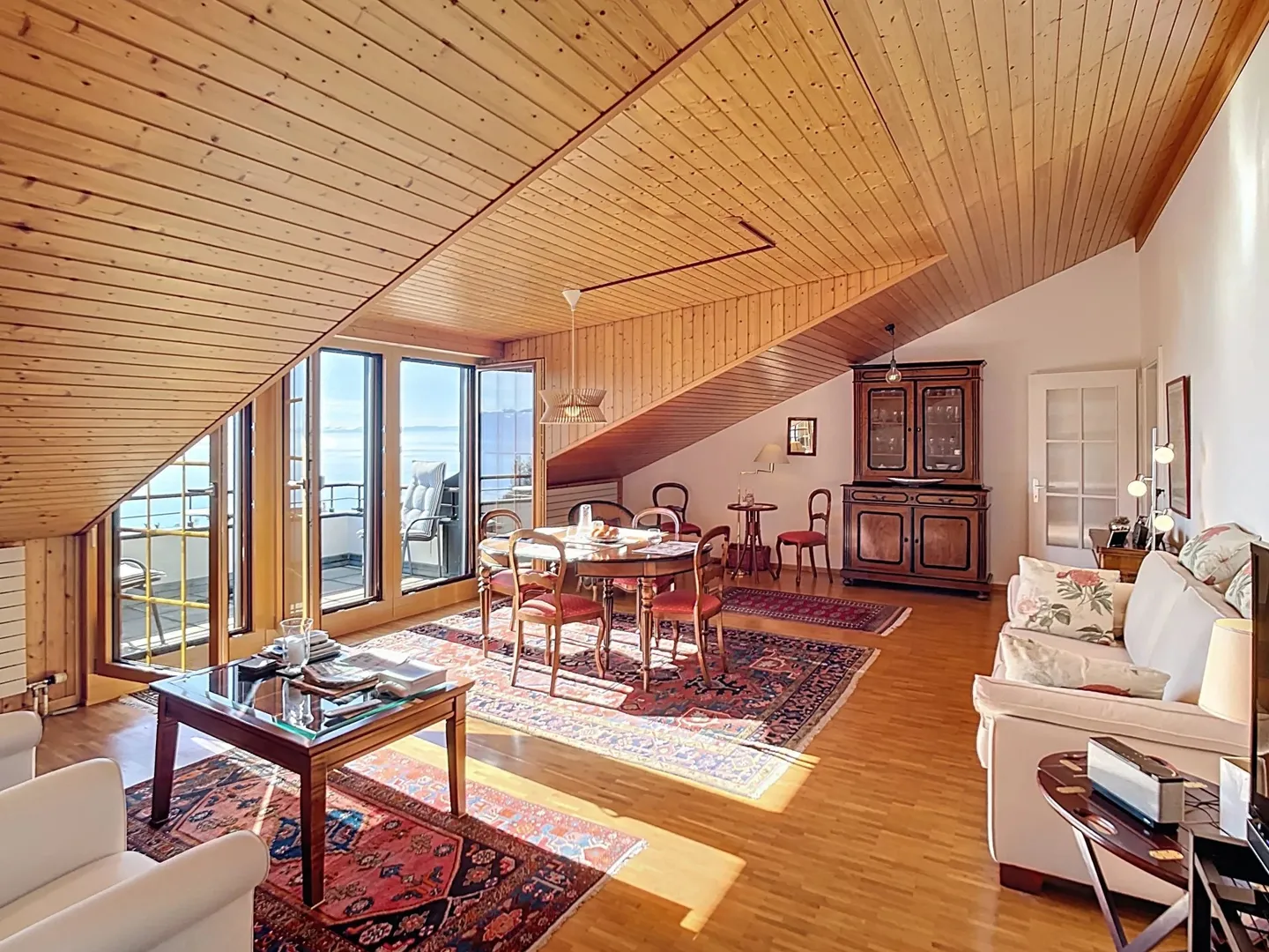 Penthouse apartment of 135 m² with stunning views of Lake Geneva - Photo 8 of 13