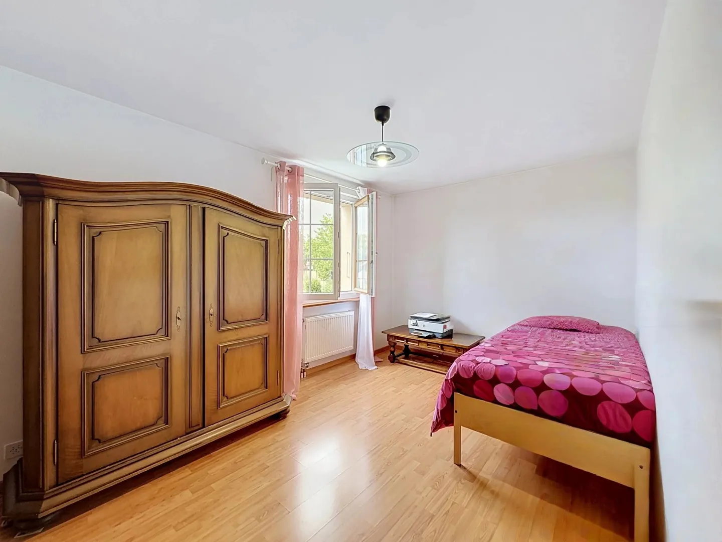 Familienhaus mit 5-6 Zimmern ohne jegliche Belästigung - Foto 5 von 13