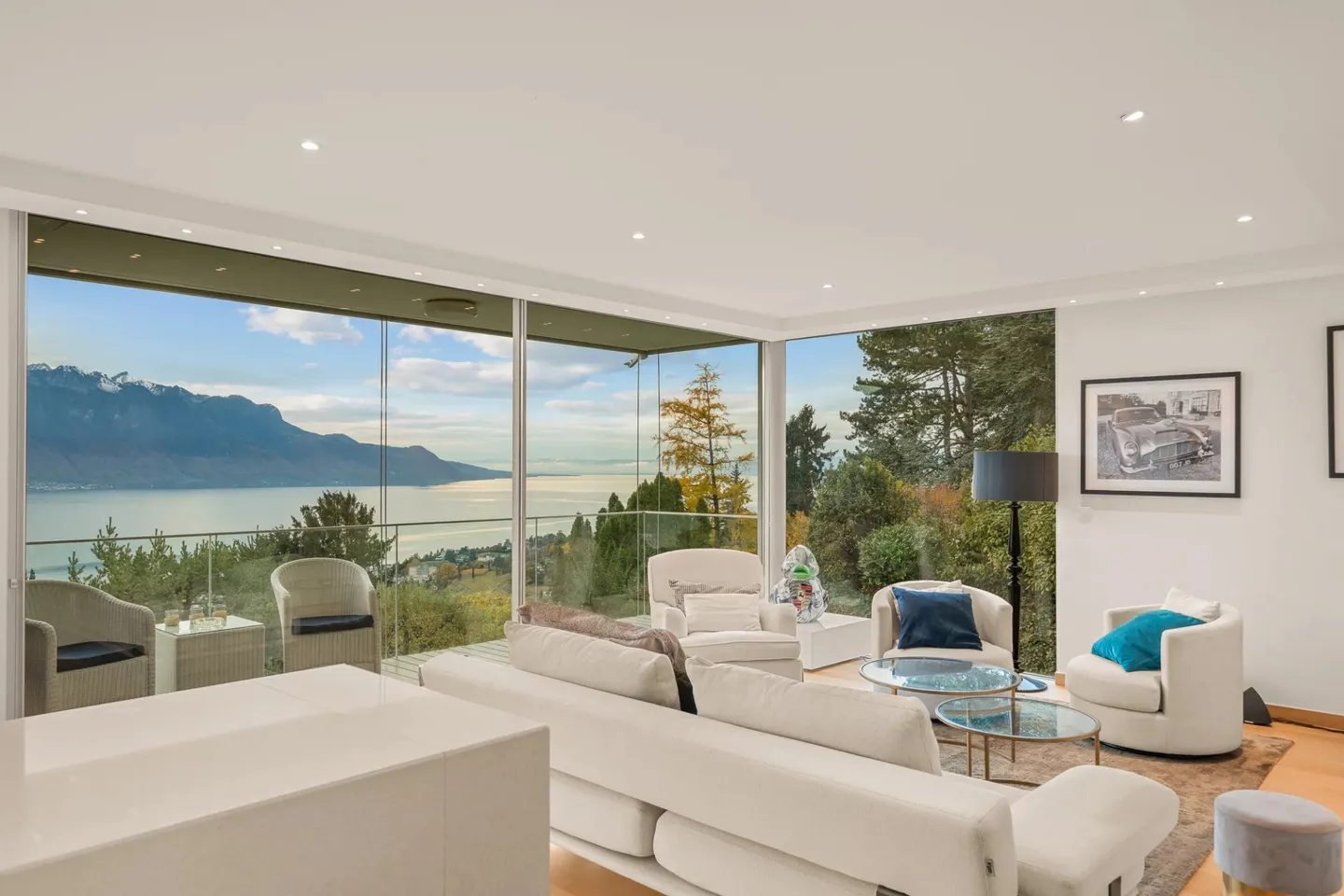 Luxury 4.5-room apartment with panoramic view - Photo 1 of 13