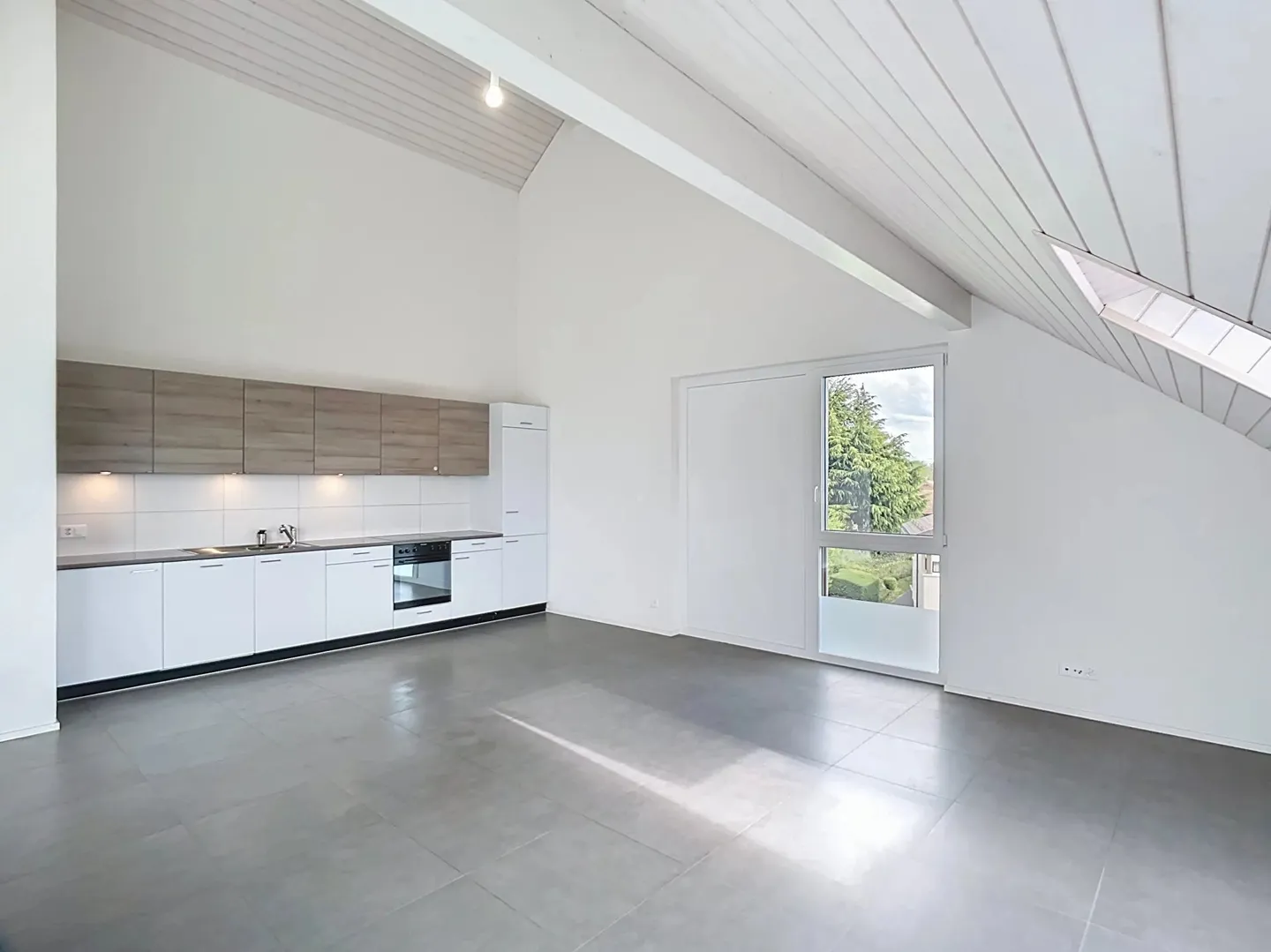 Attique de 103 m2 avec grand balcon - Photo 5 sur 11