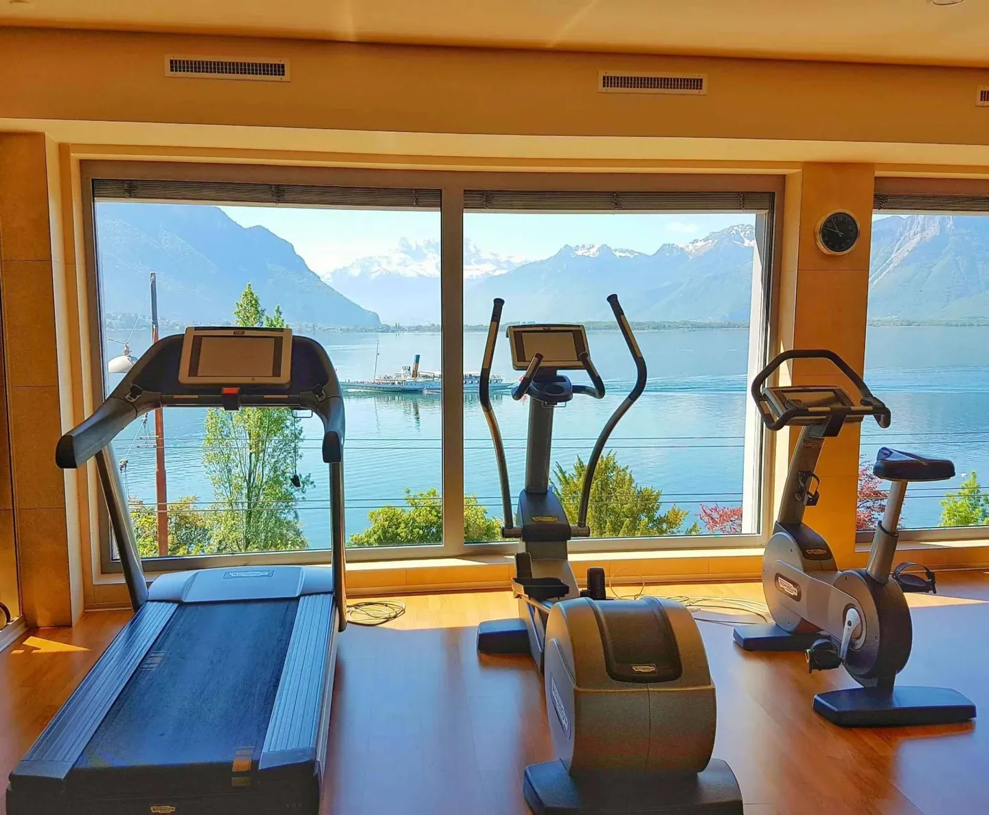 Elegante appartamento di 4,5 locali nella storica Residenza Nazionale di Montreux - Foto 12 di 13