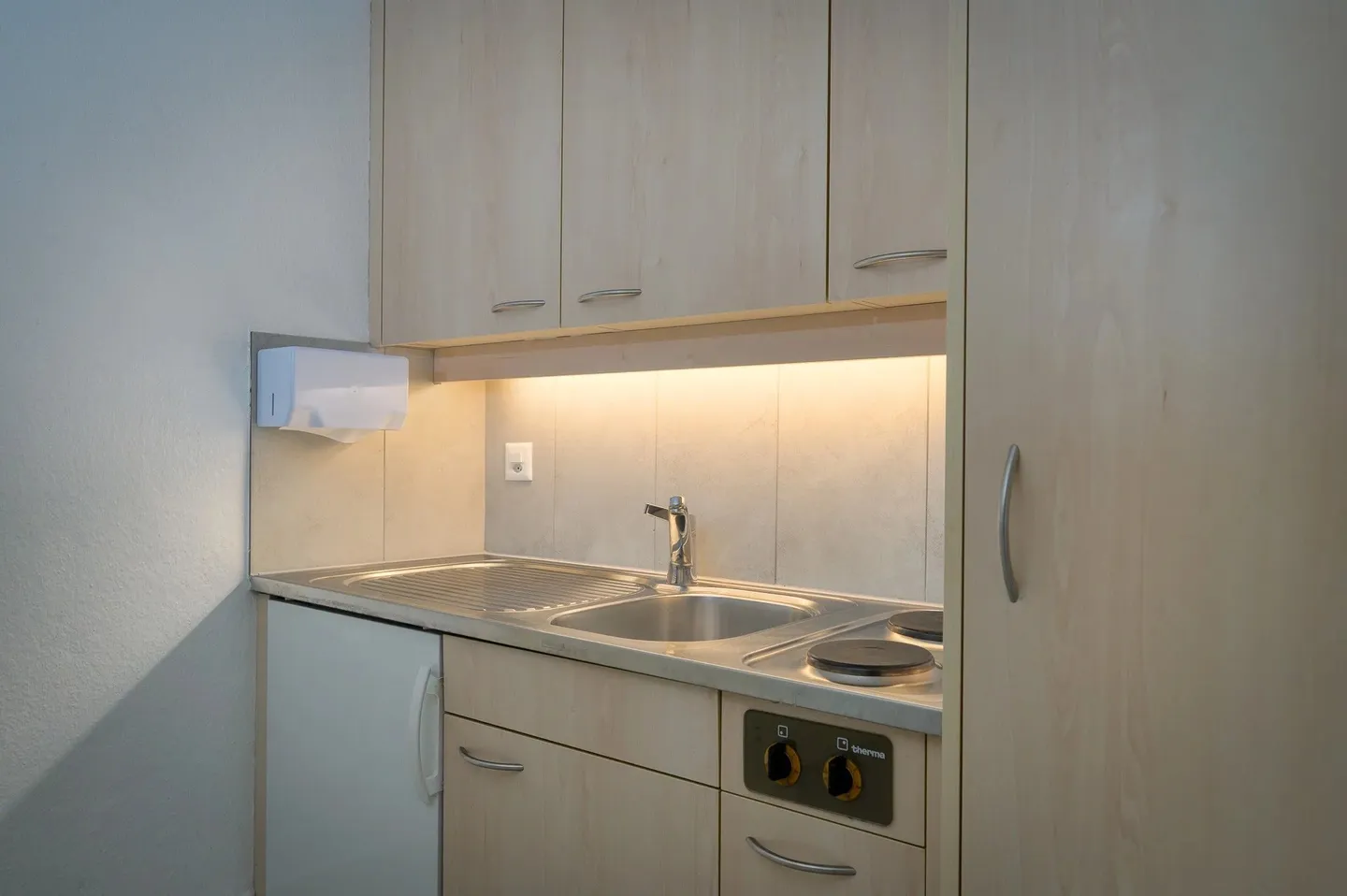 80 m² office for rent in downtown Lausanne - near the Flon district - Photo 4 of 8