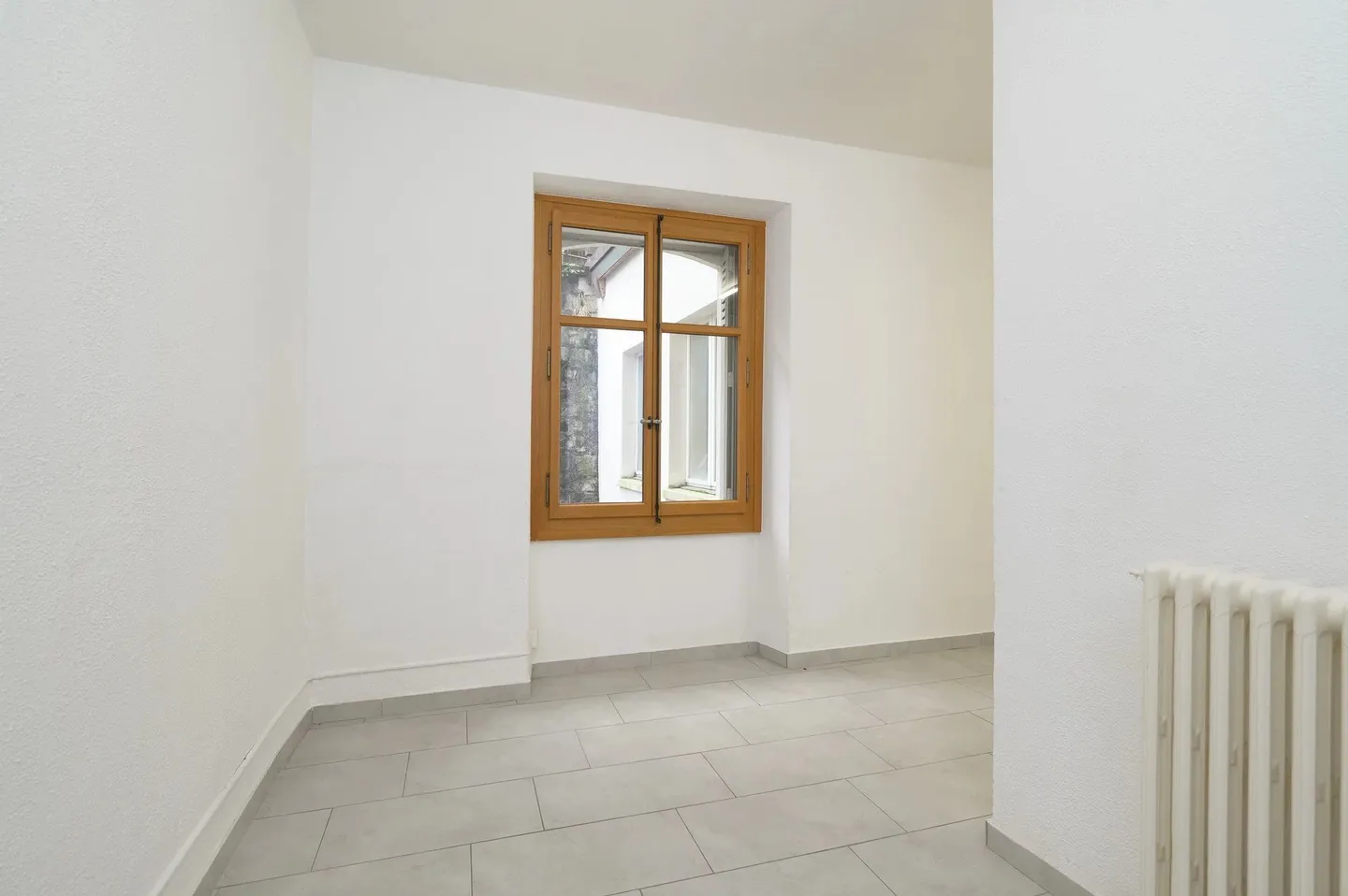 80 m² office for rent in downtown Lausanne - near the Flon district - Photo 8 of 8