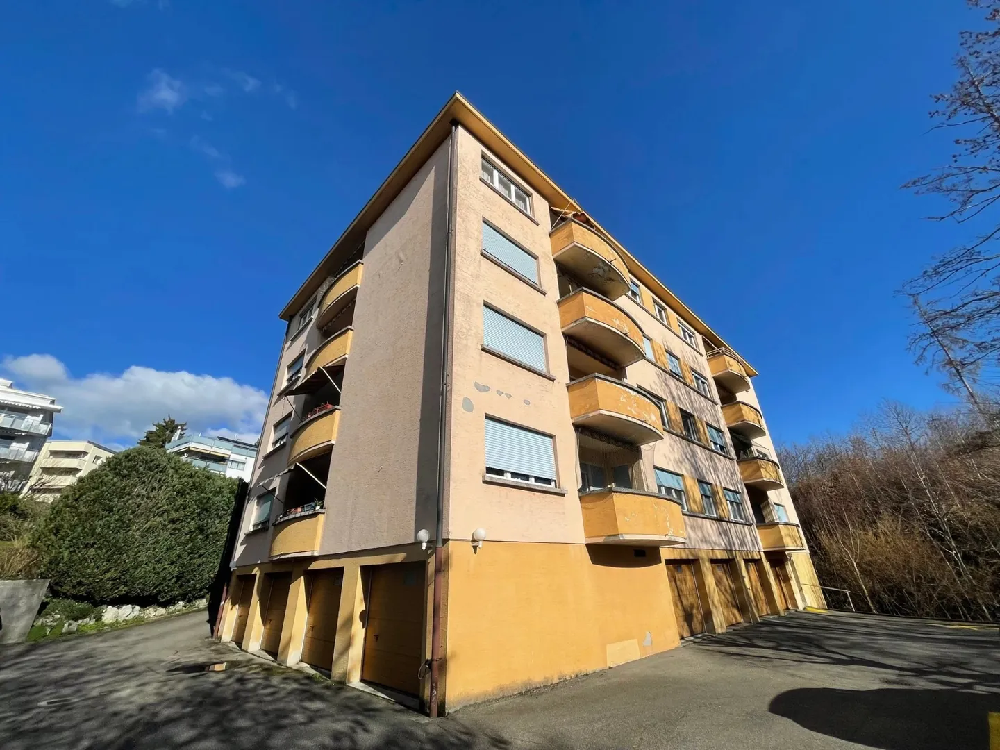 Charmant Appartement 4 Pièces - Photo 2 sur 11