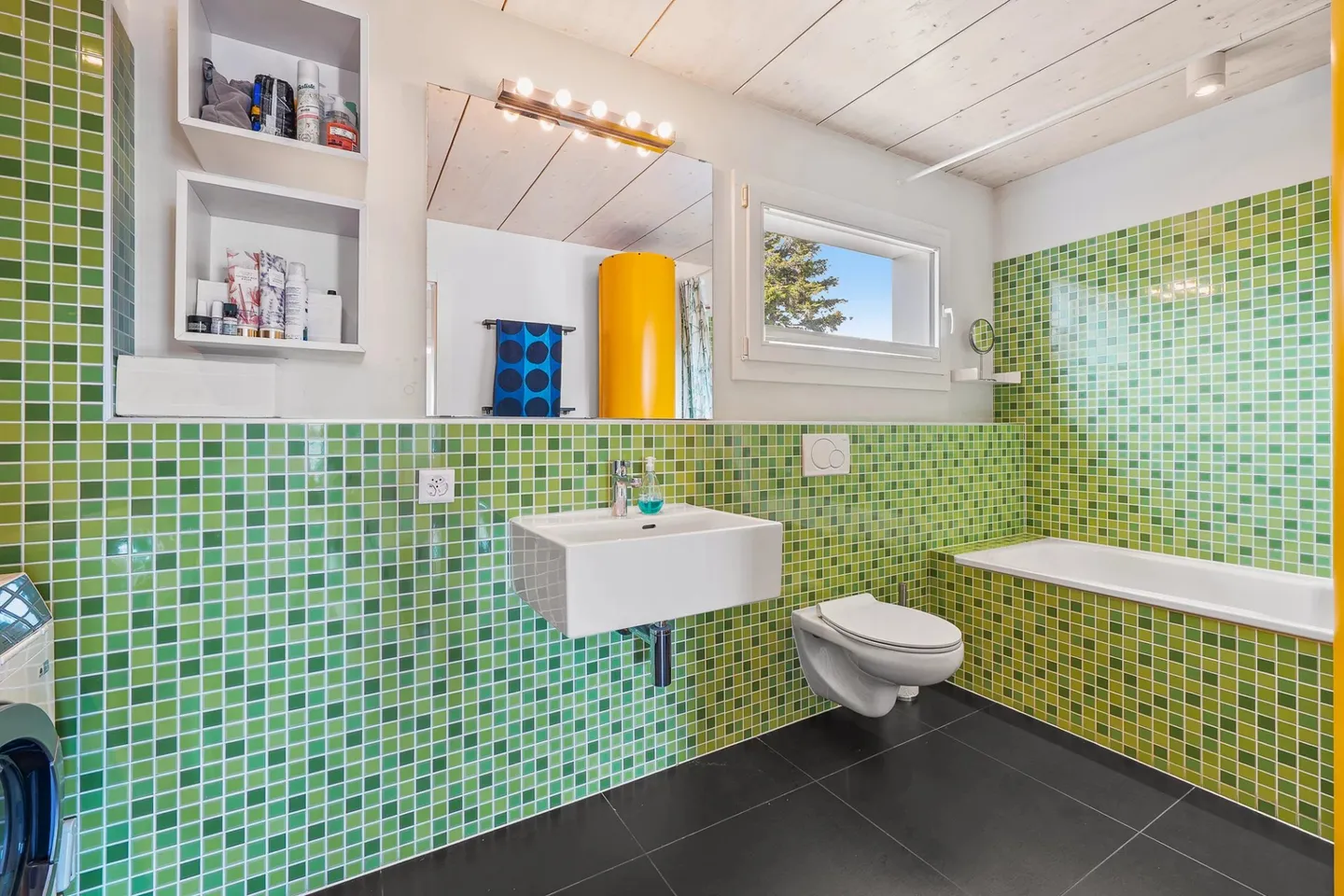 Contemporary terraced house of 140 m2 living space with lake view - Photo 11 of 13