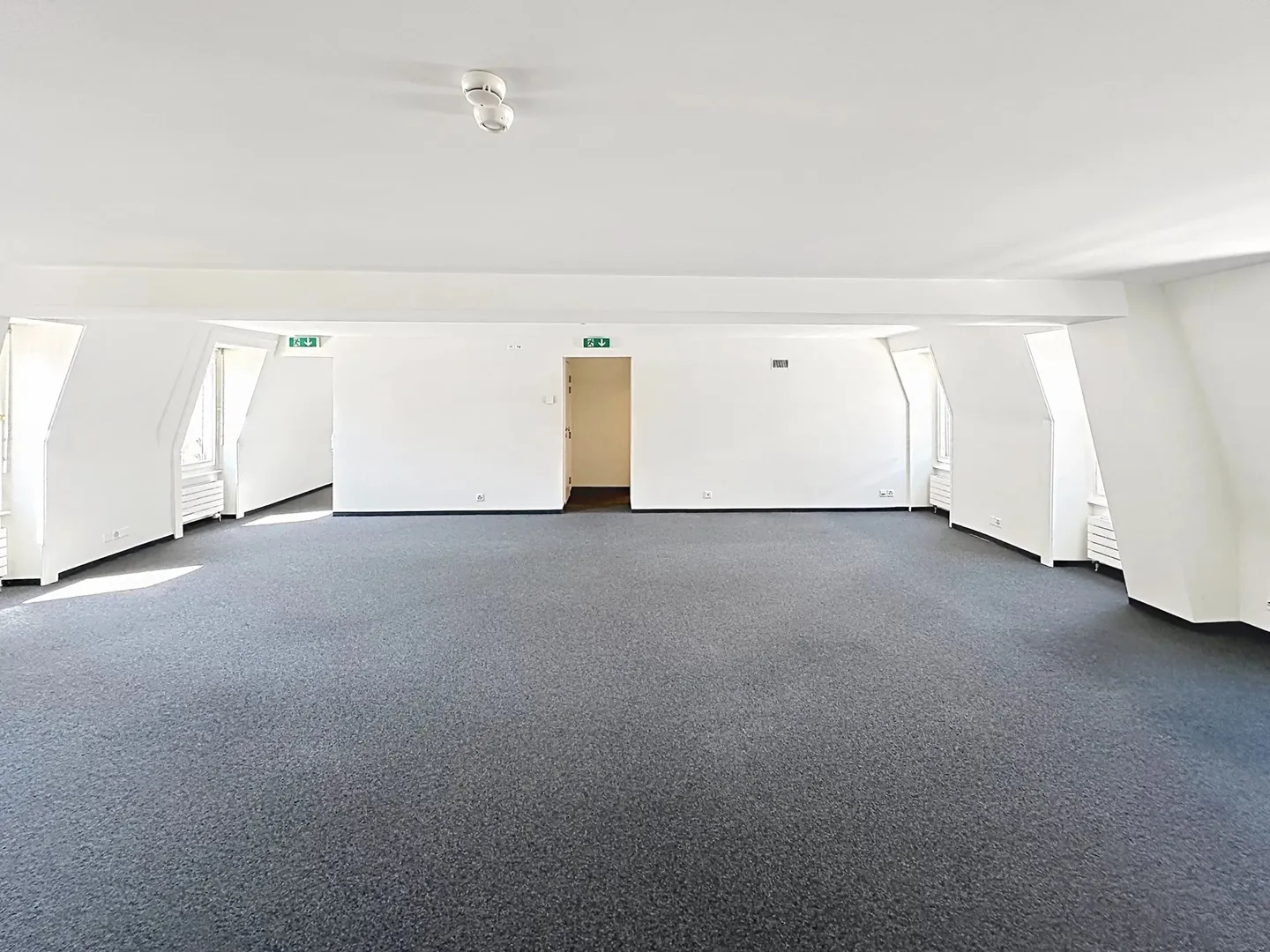 Uffici eccezionali di 1.250 m² nel cuore di Nyon - Foto 4 di 11