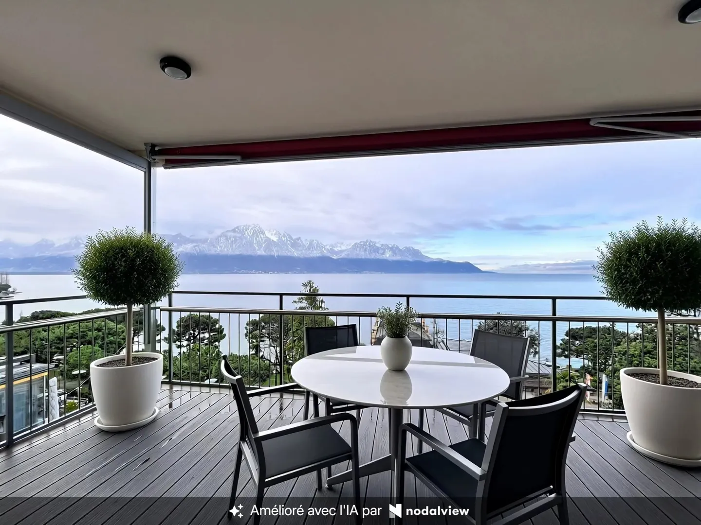 Magnifique 4,5 pcs avec vue panoramique sur le lac Léman - Photo 2 of 10