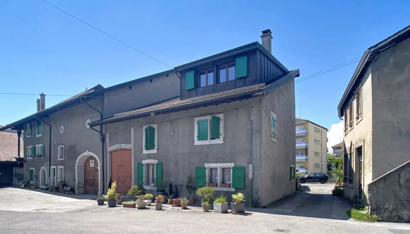 UNICO – Ex fattoria nel centro di Ecublens - Foto 1 di 13
