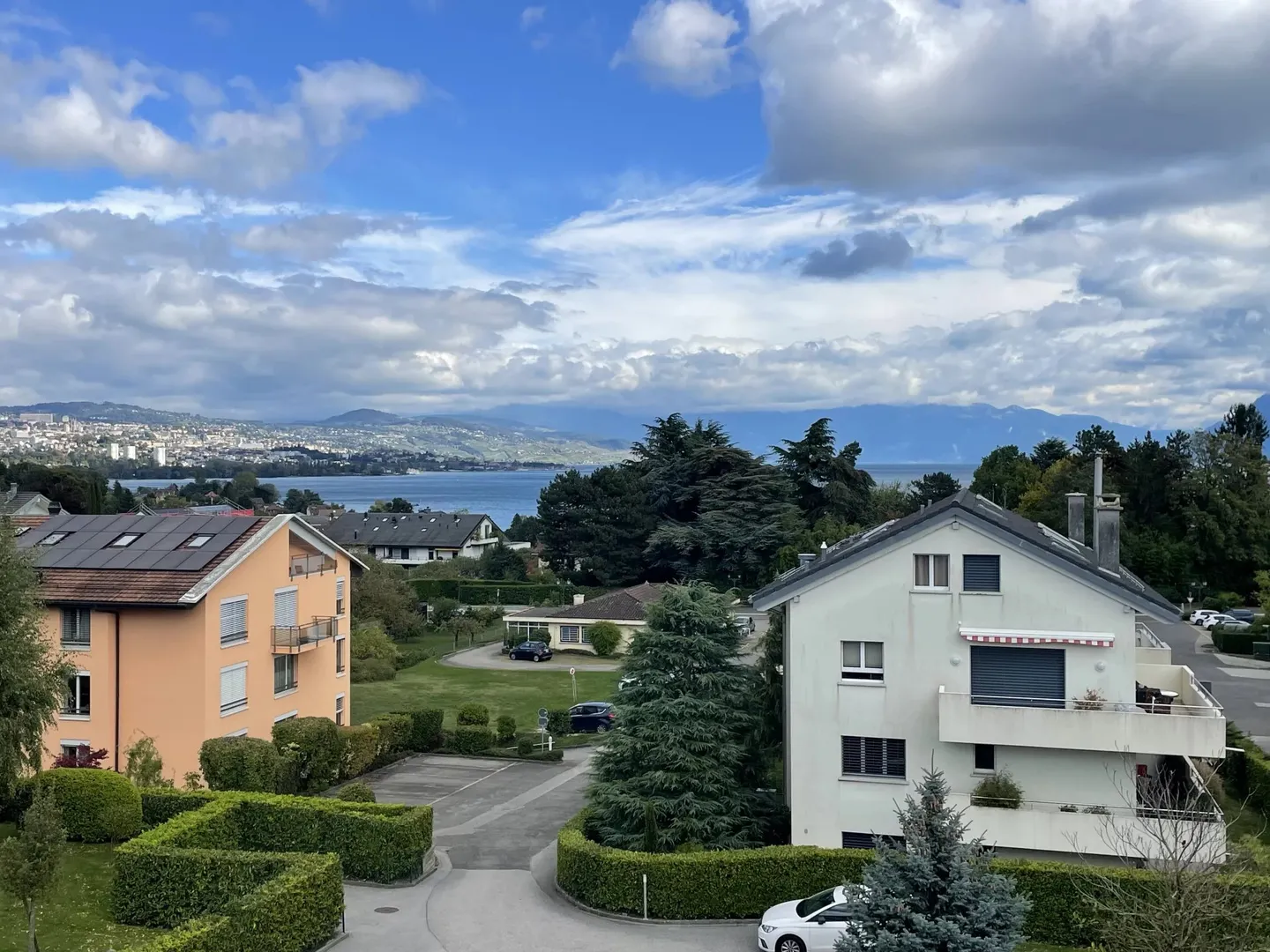 Attique Duplex avec Vue sur le Lac - Photo 3 sur 13