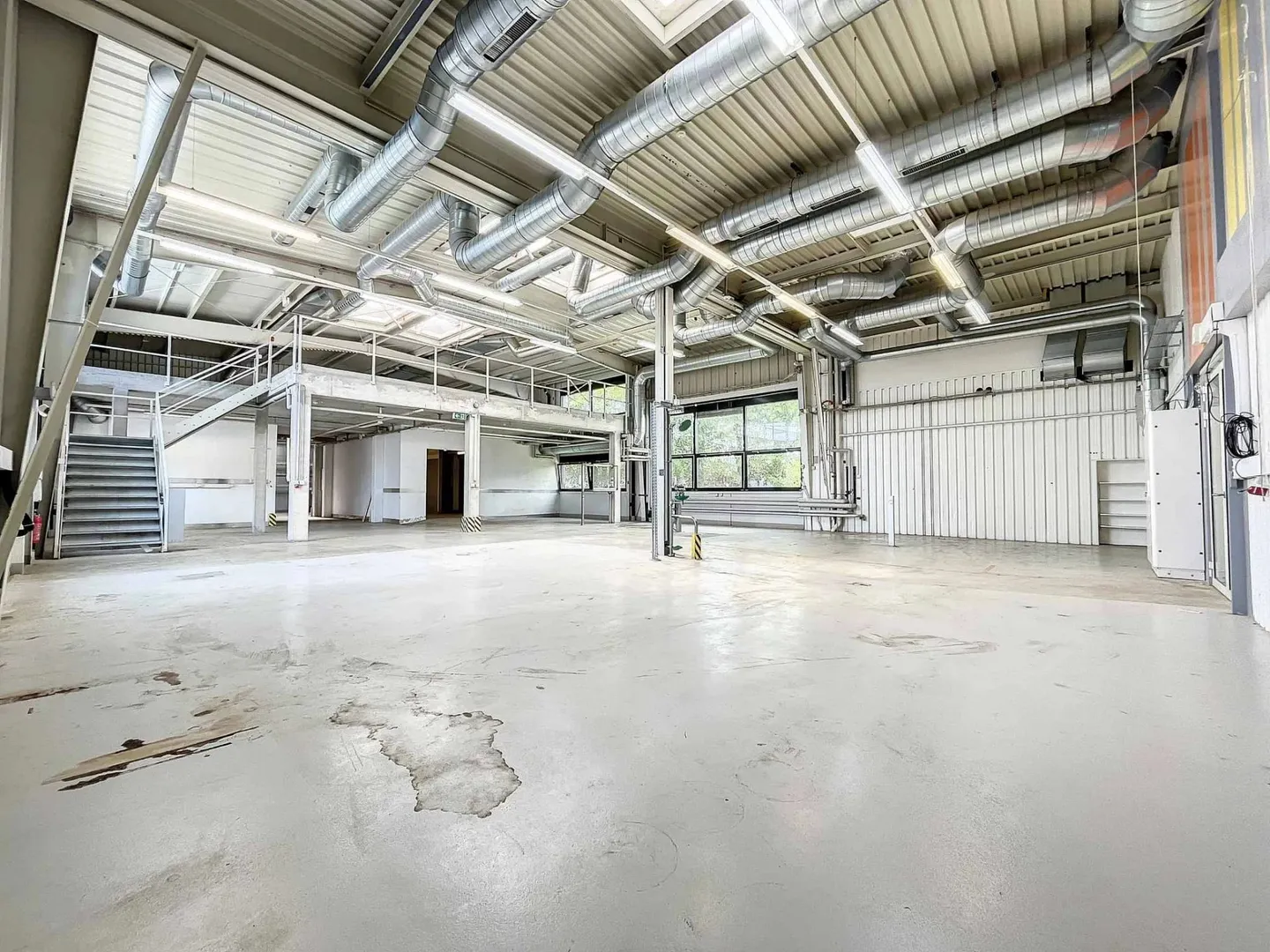 Immeuble mixte de 1'400 m2 à louer - Photo 12 sur 13