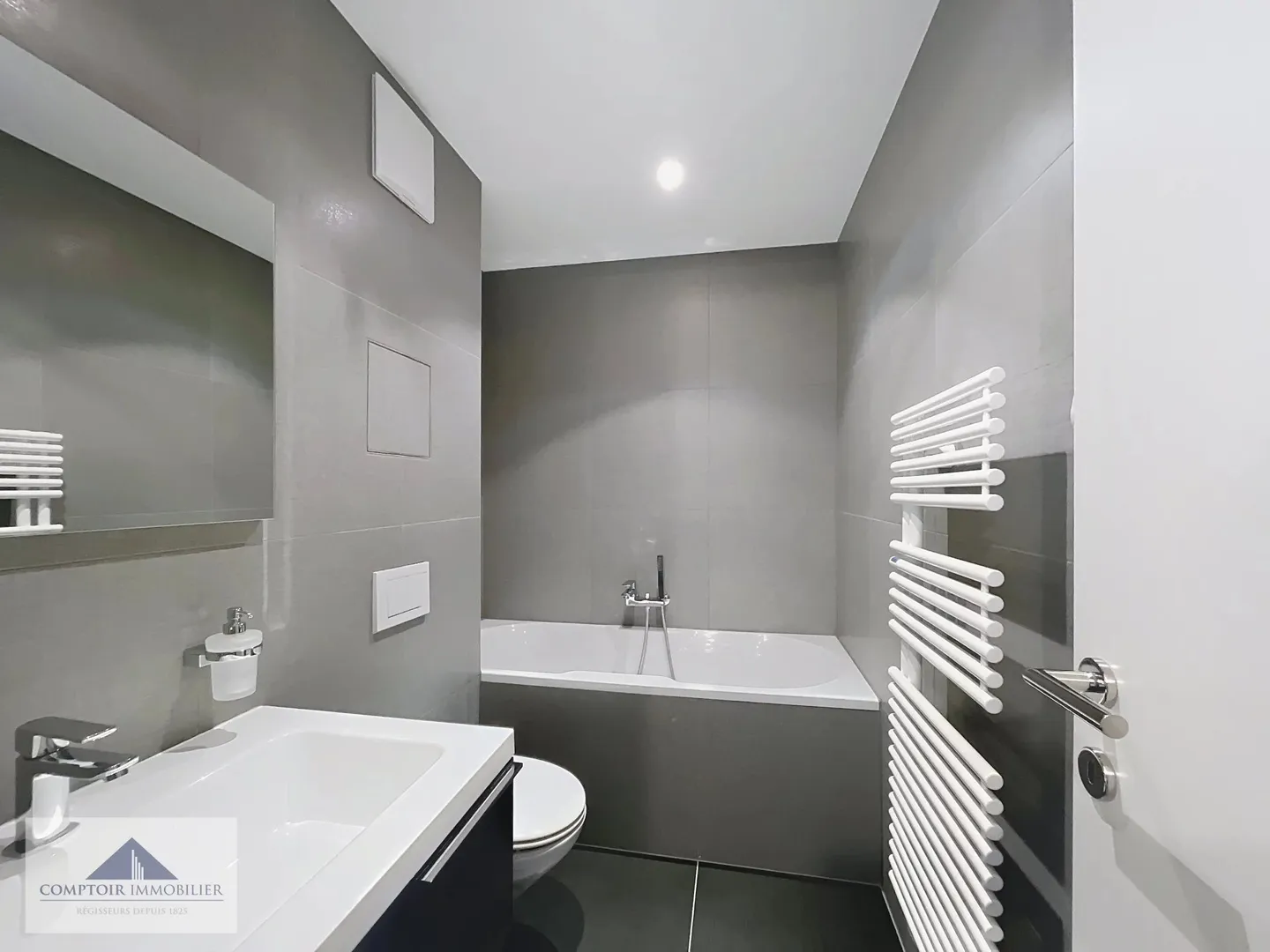Elegante 5-Zimmer-Wohnung mit Panoramablick - Foto 11 von 13