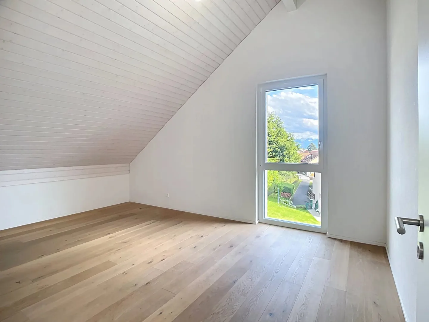 Attique de 103 m2 avec grand balcon - Photo 9 sur 11