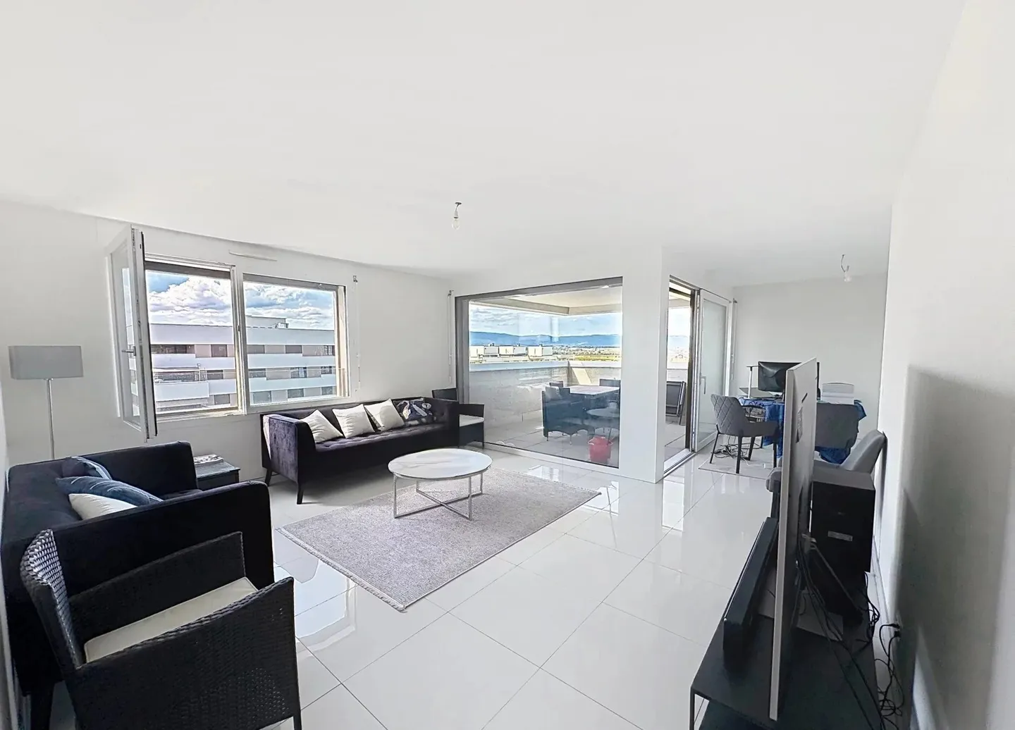 Wunderschönes Penthouse mit atemberaubender Aussicht - Foto 3 von 13