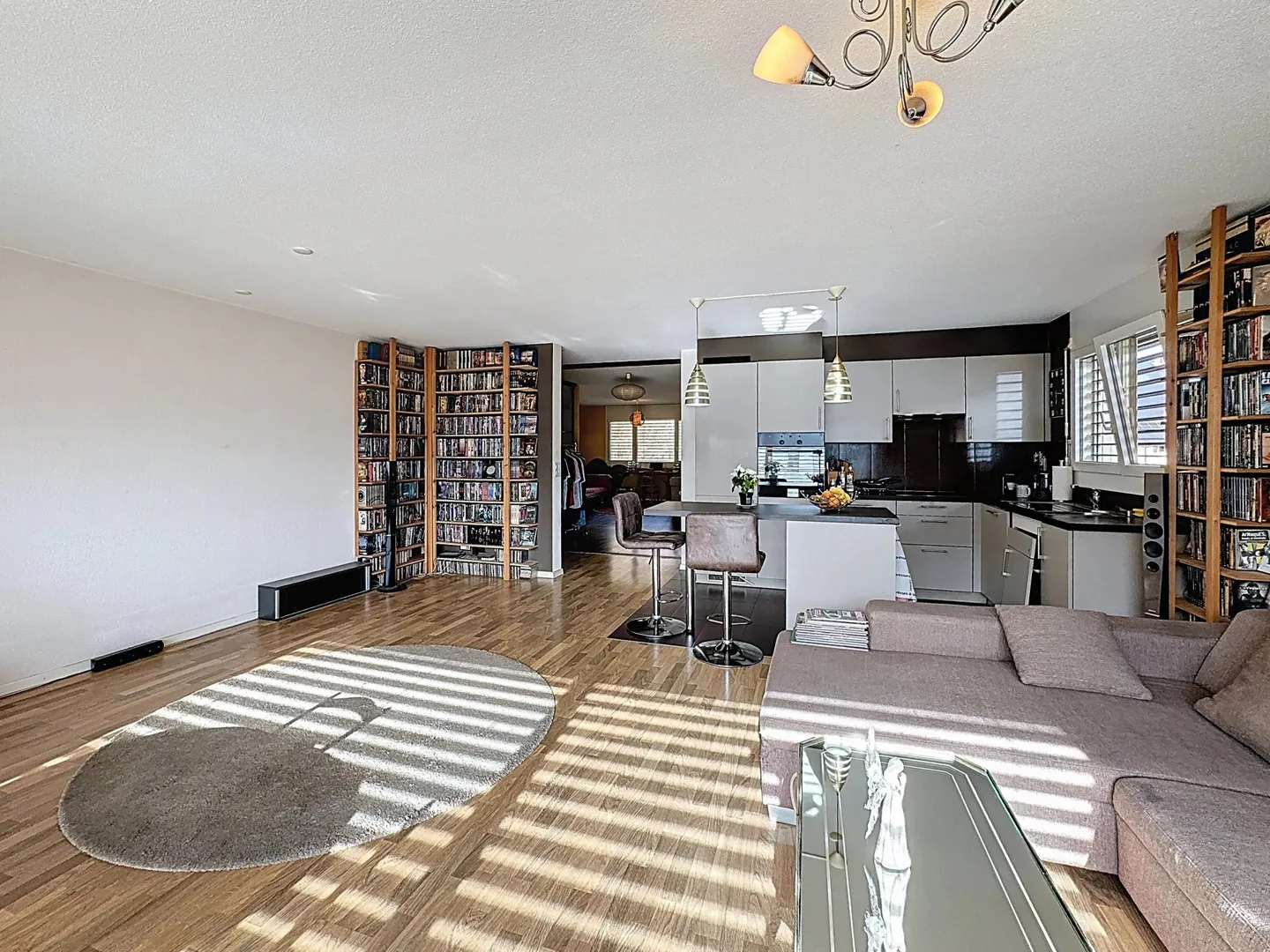 Atypical apartment with large living spaces and lots of charm - Photo 2 of 12